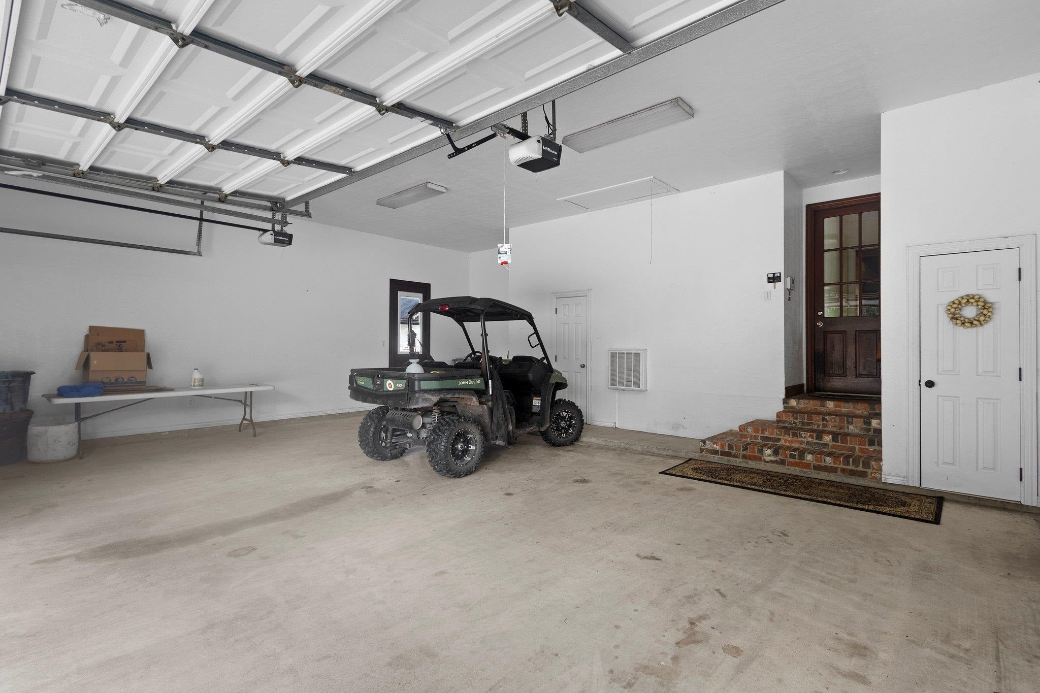 Winnie, Texas, 77665, United States, 3 Bedrooms Bedrooms, ,4 BathroomsBathrooms,Residential,Active,1963426