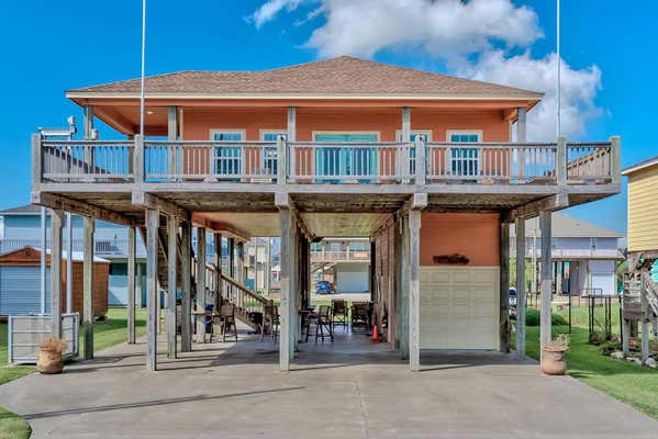 979 SURF RD, CRYSTAL BEACH, TX 77650 - Image 1