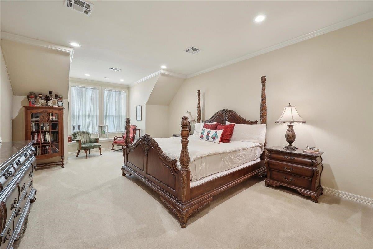 Beaumont, Texas, 77706, United States, 5 Bedrooms Bedrooms, ,6 BathroomsBathrooms,Residential,Active,1987247