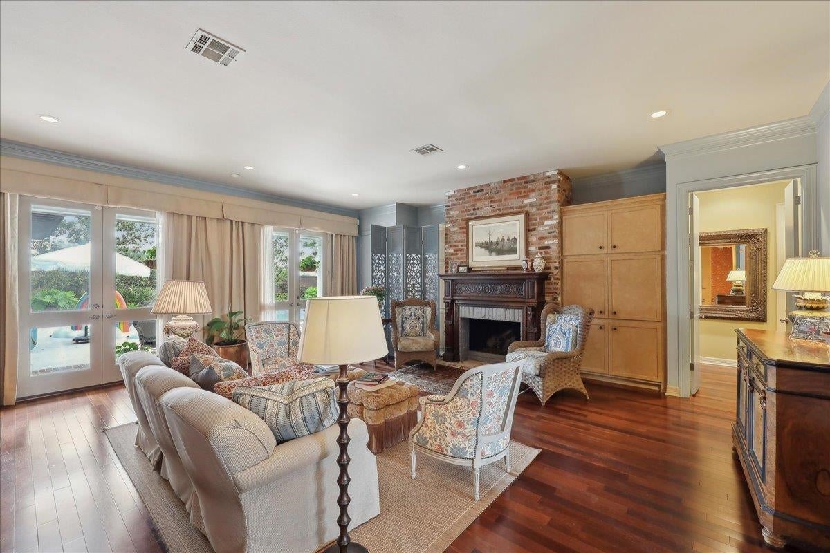 Beaumont, Texas, 77706, United States, 5 Bedrooms Bedrooms, ,6 BathroomsBathrooms,Residential,Active,1987247