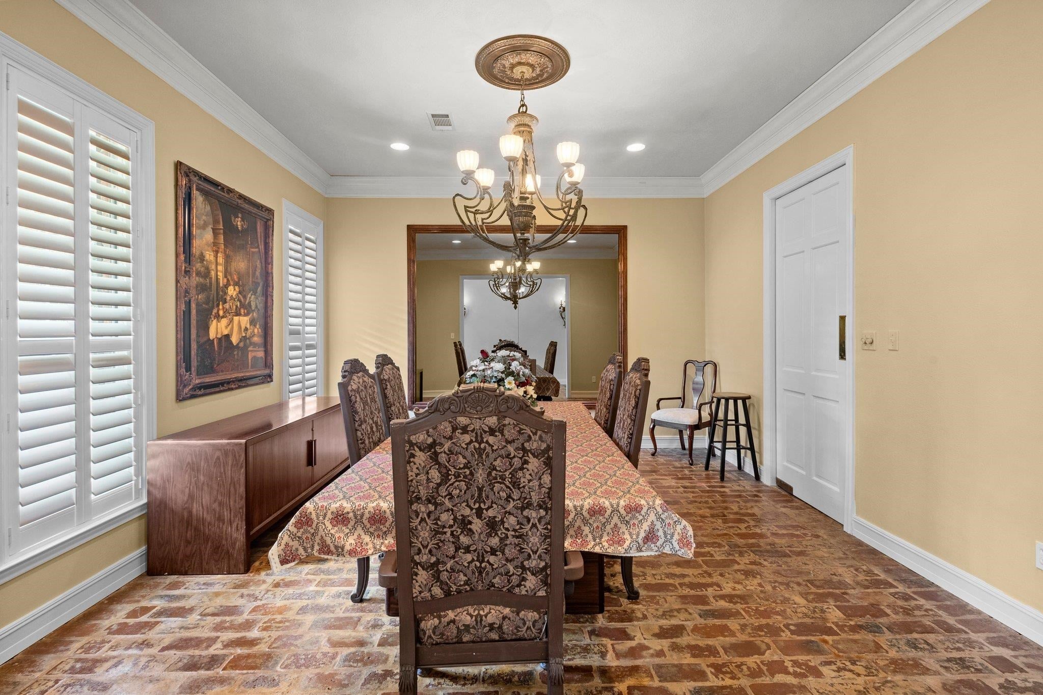 Winnie, Texas, 77665, United States, 3 Bedrooms Bedrooms, ,4 BathroomsBathrooms,Residential,Active,1963426