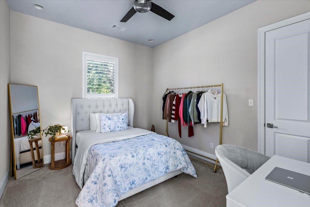 Kountze, Texas, 77625, United States, 4 Bedrooms Bedrooms, ,4 BathroomsBathrooms,Residential,Active,1988730