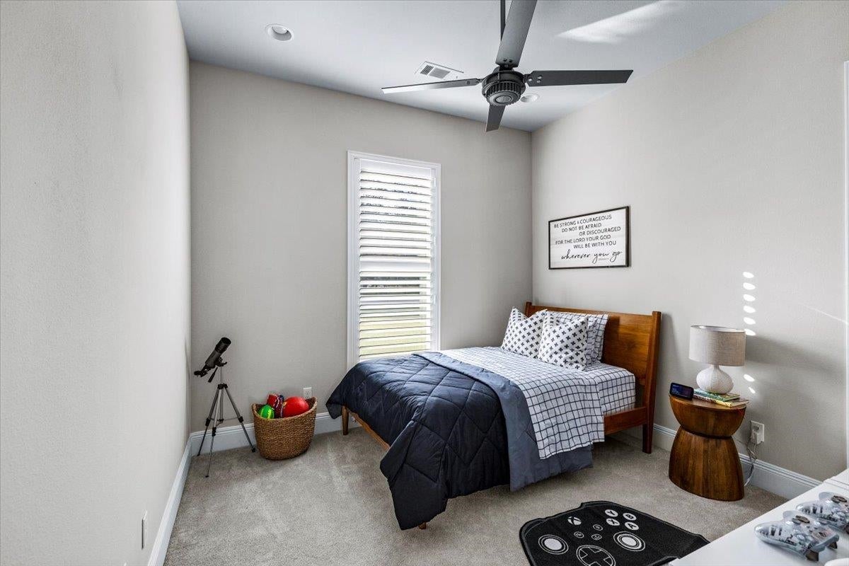 Kountze, Texas, 77625, United States, 4 Bedrooms Bedrooms, ,4 BathroomsBathrooms,Residential,Active,1988730