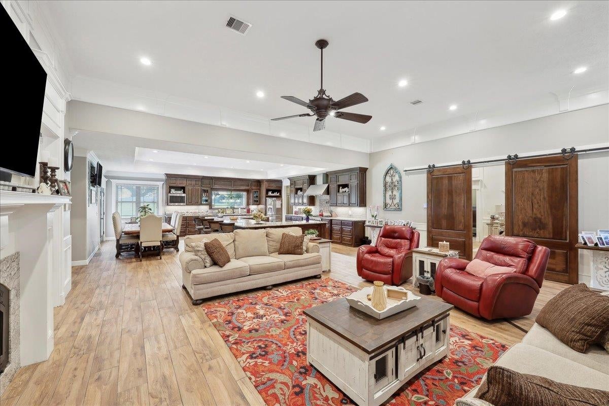 Kirbyville, Texas, 75956, United States, ,3 BathroomsBathrooms,Residential,Active,1828946