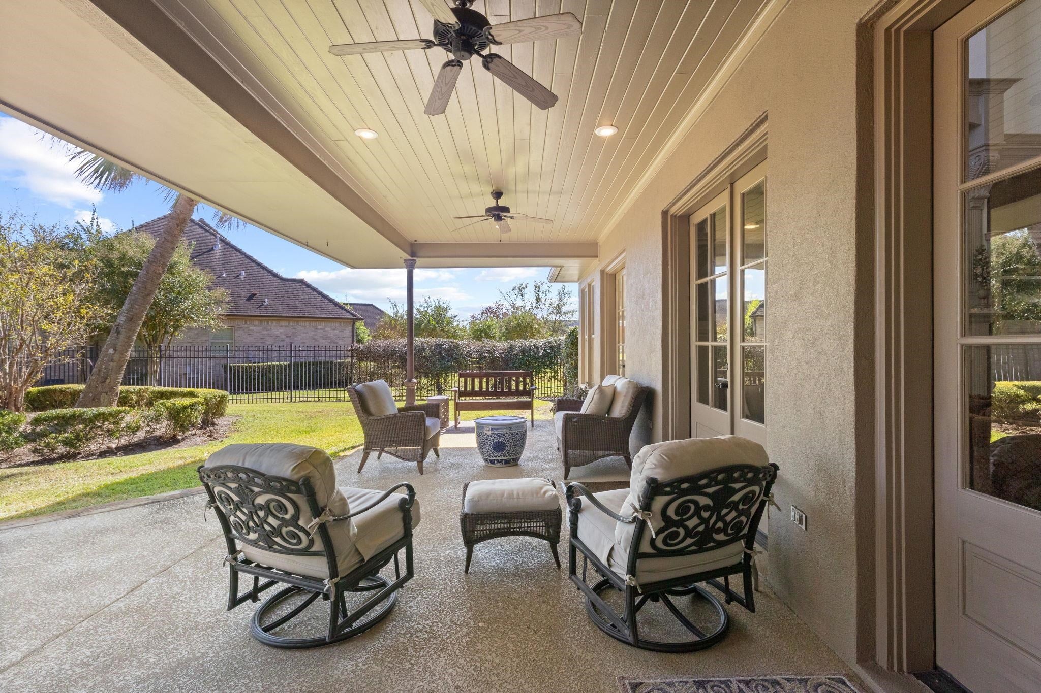 Beaumont, Texas, 77706, United States, 6 Bedrooms Bedrooms, ,7 BathroomsBathrooms,Residential,Active,1988792