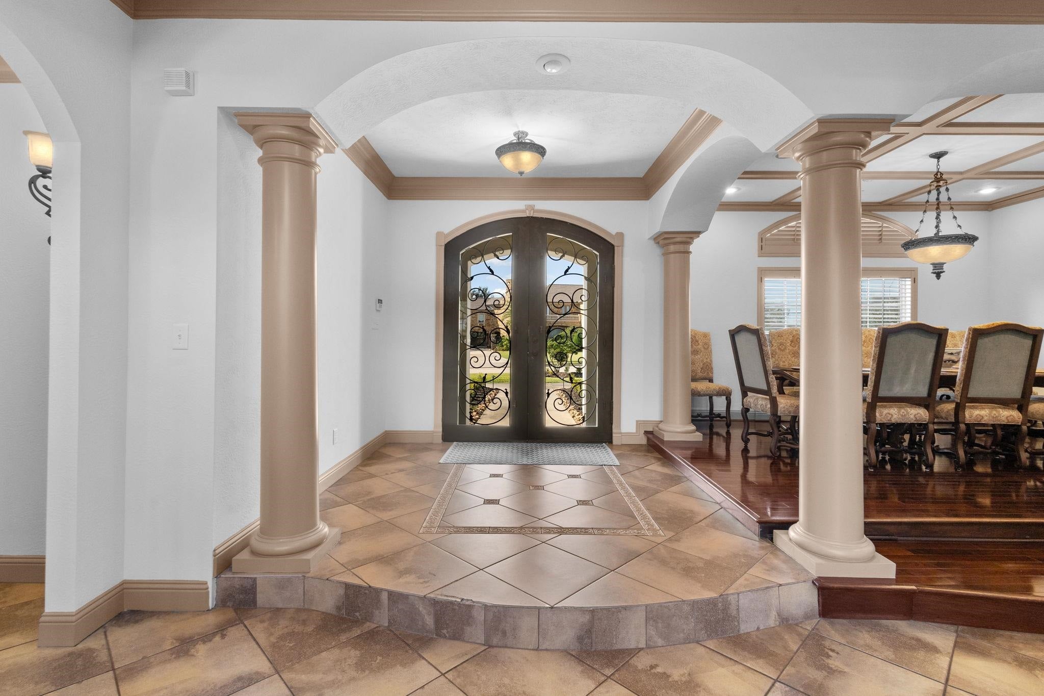 Beaumont, Texas, 77706, United States, 6 Bedrooms Bedrooms, ,7 BathroomsBathrooms,Residential,Active,1988792