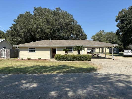 224 W MAINE AVE, CHINA, TX 77613 - Image 1