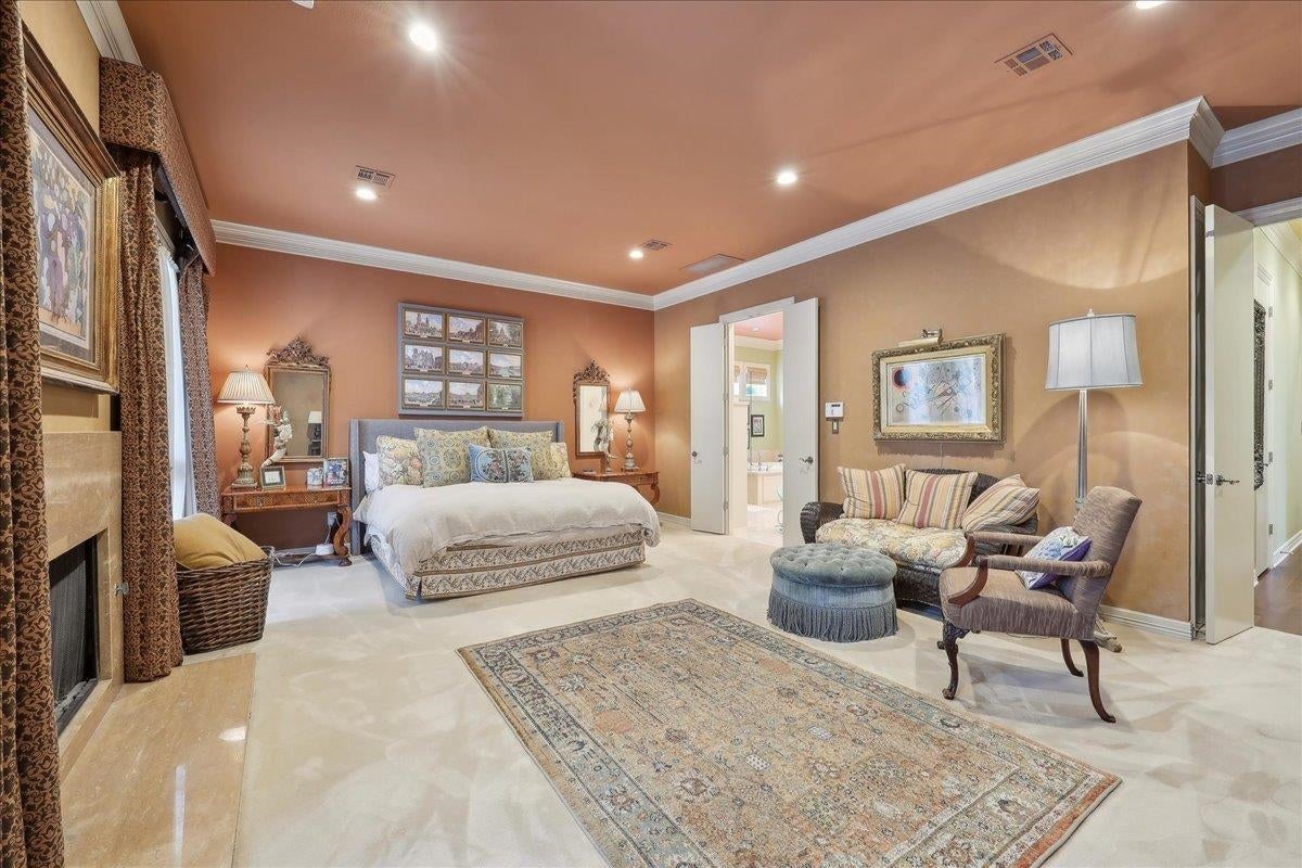Beaumont, Texas, 77706, United States, 5 Bedrooms Bedrooms, ,6 BathroomsBathrooms,Residential,Active,1798219