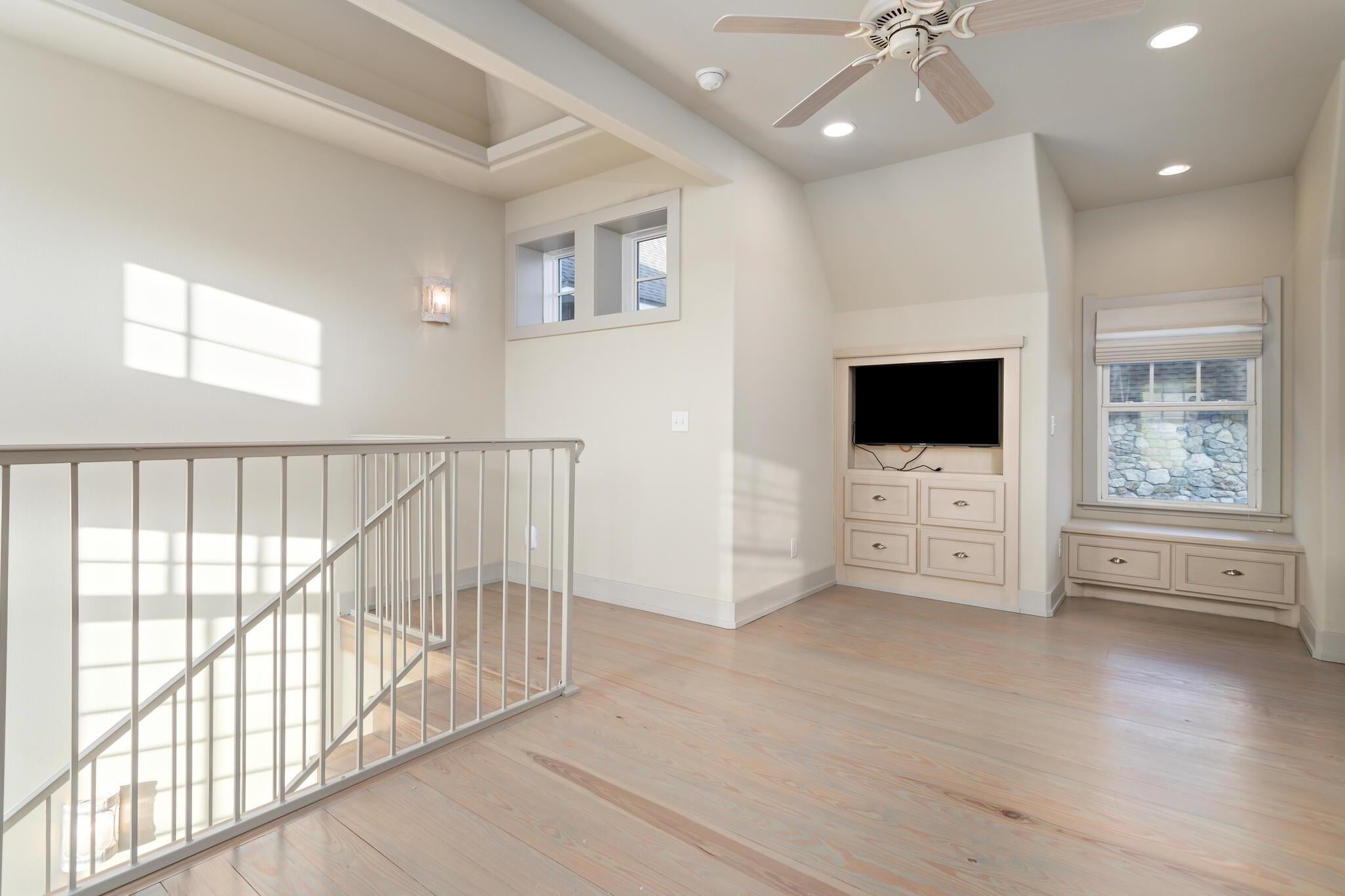 Beaumont, Texas, 77706, United States, ,5 BathroomsBathrooms,Residential,Active,1808378