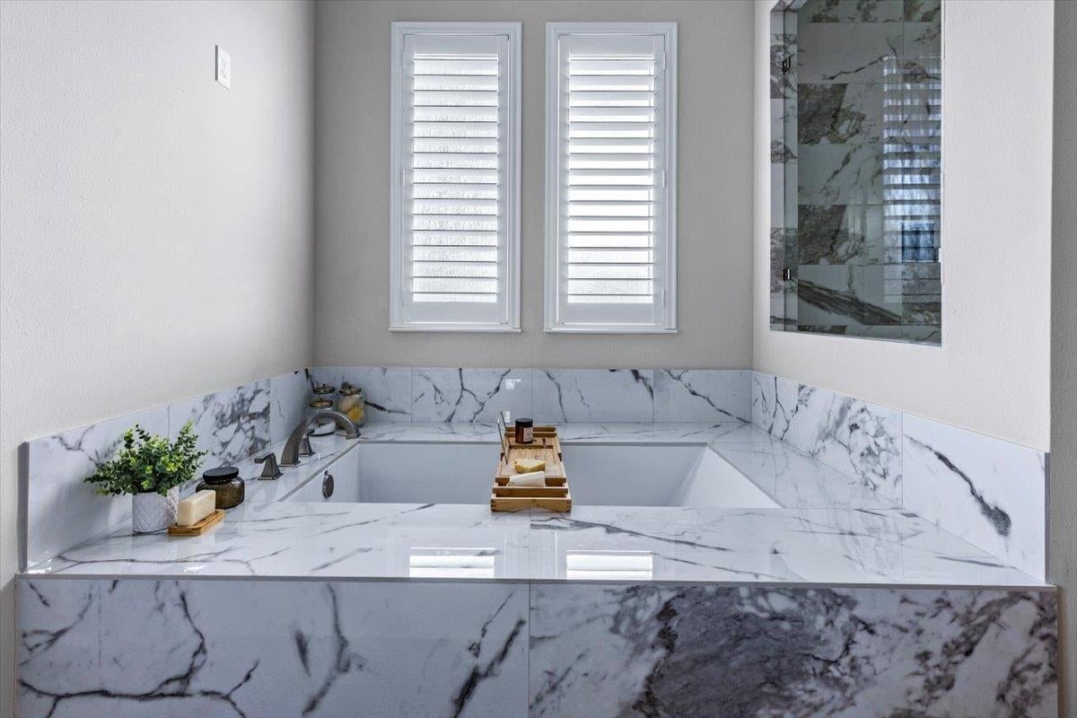 Kountze, Texas, 77625, United States, 4 Bedrooms Bedrooms, ,4 BathroomsBathrooms,Residential,Active,1988730