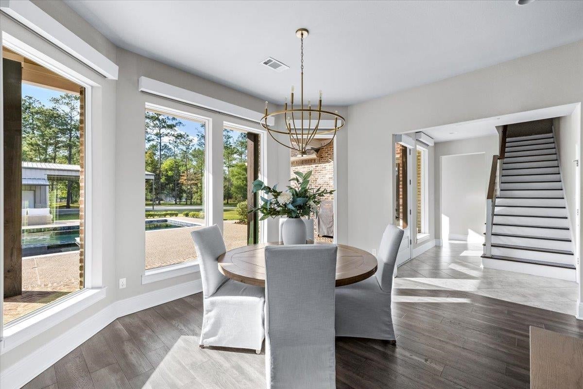 Kountze, Texas, 77625, United States, 4 Bedrooms Bedrooms, ,4 BathroomsBathrooms,Residential,Active,1988730