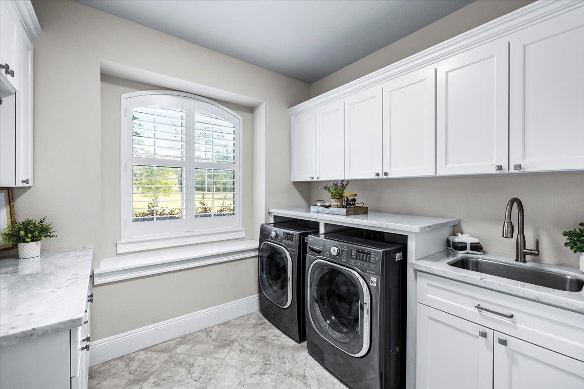 Kountze, Texas, 77625, United States, 4 Bedrooms Bedrooms, ,4 BathroomsBathrooms,Residential,Active,1988730