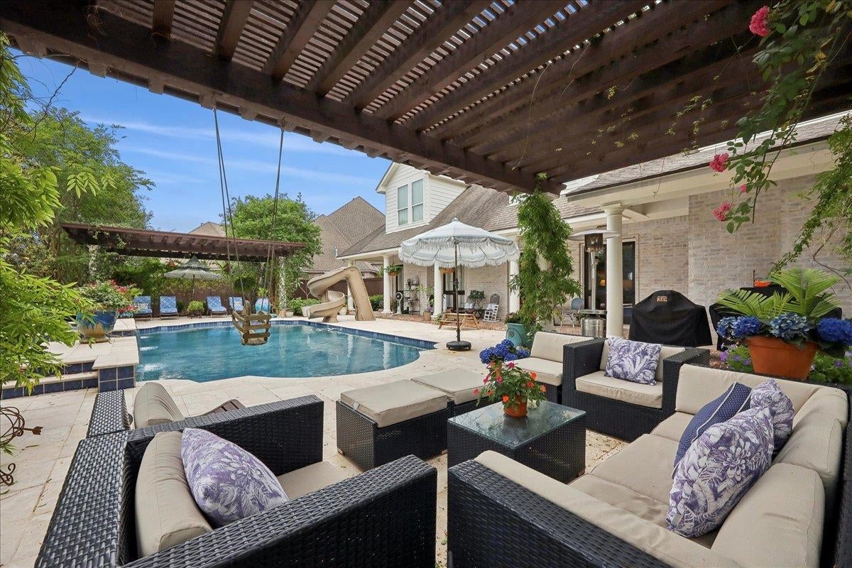 Beaumont, Texas, 77706, United States, 5 Bedrooms Bedrooms, ,6 BathroomsBathrooms,Residential,Active,1798219