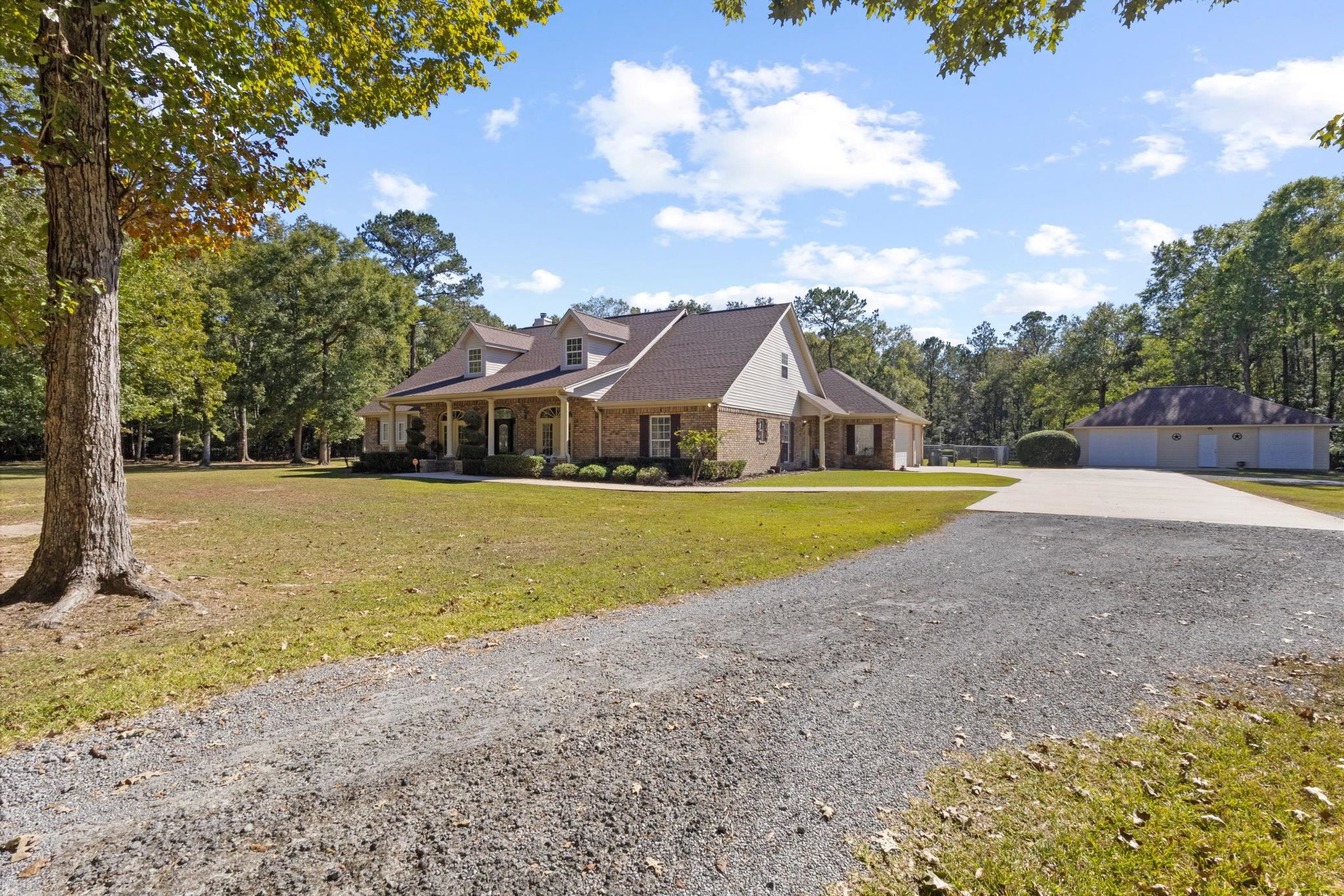 Lumberton, Texas, 77657, United States, 3 Bedrooms Bedrooms, ,4 BathroomsBathrooms,Residential,Active,1990639