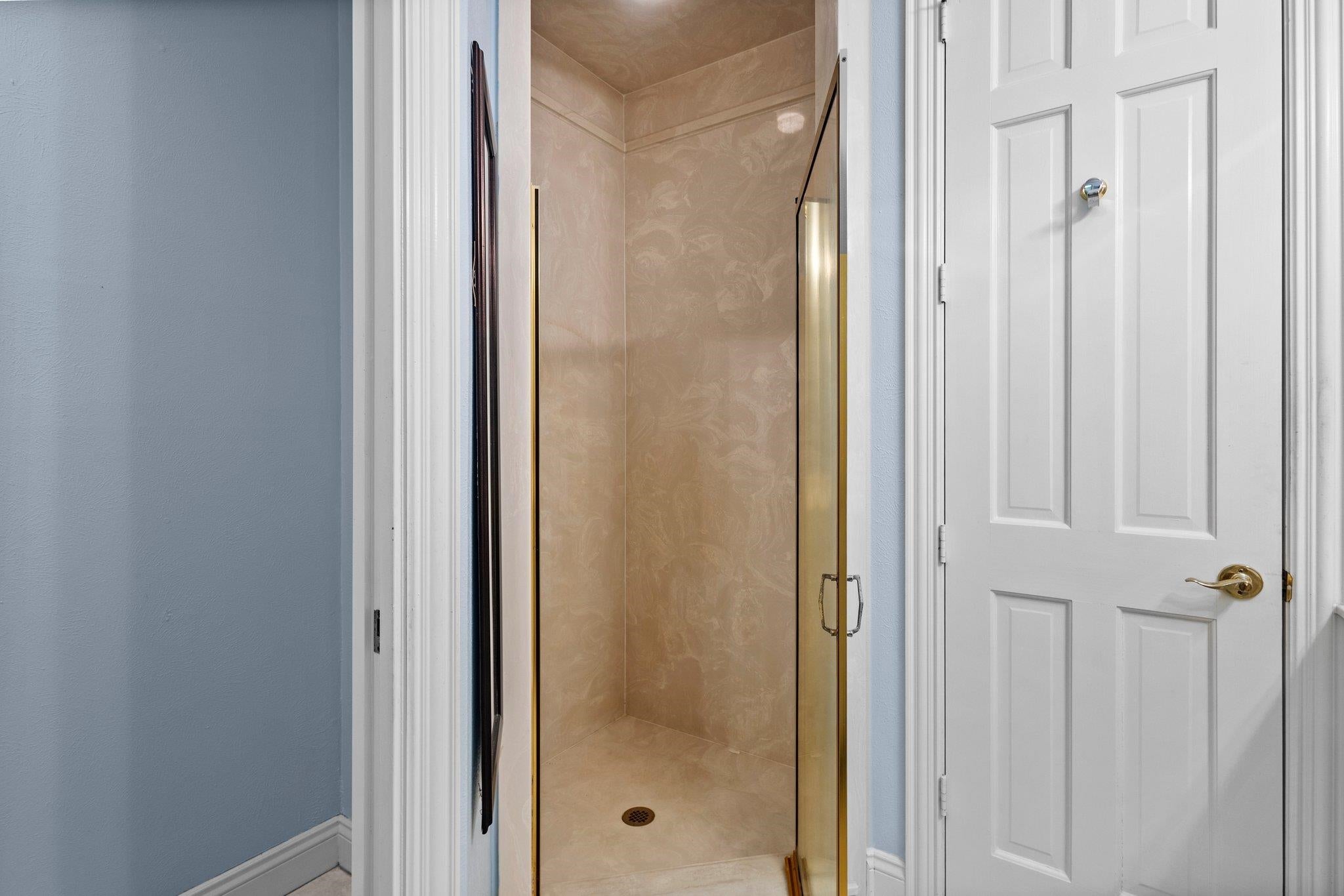 Winnie, Texas, 77665, United States, 3 Bedrooms Bedrooms, ,4 BathroomsBathrooms,Residential,Active,1963426