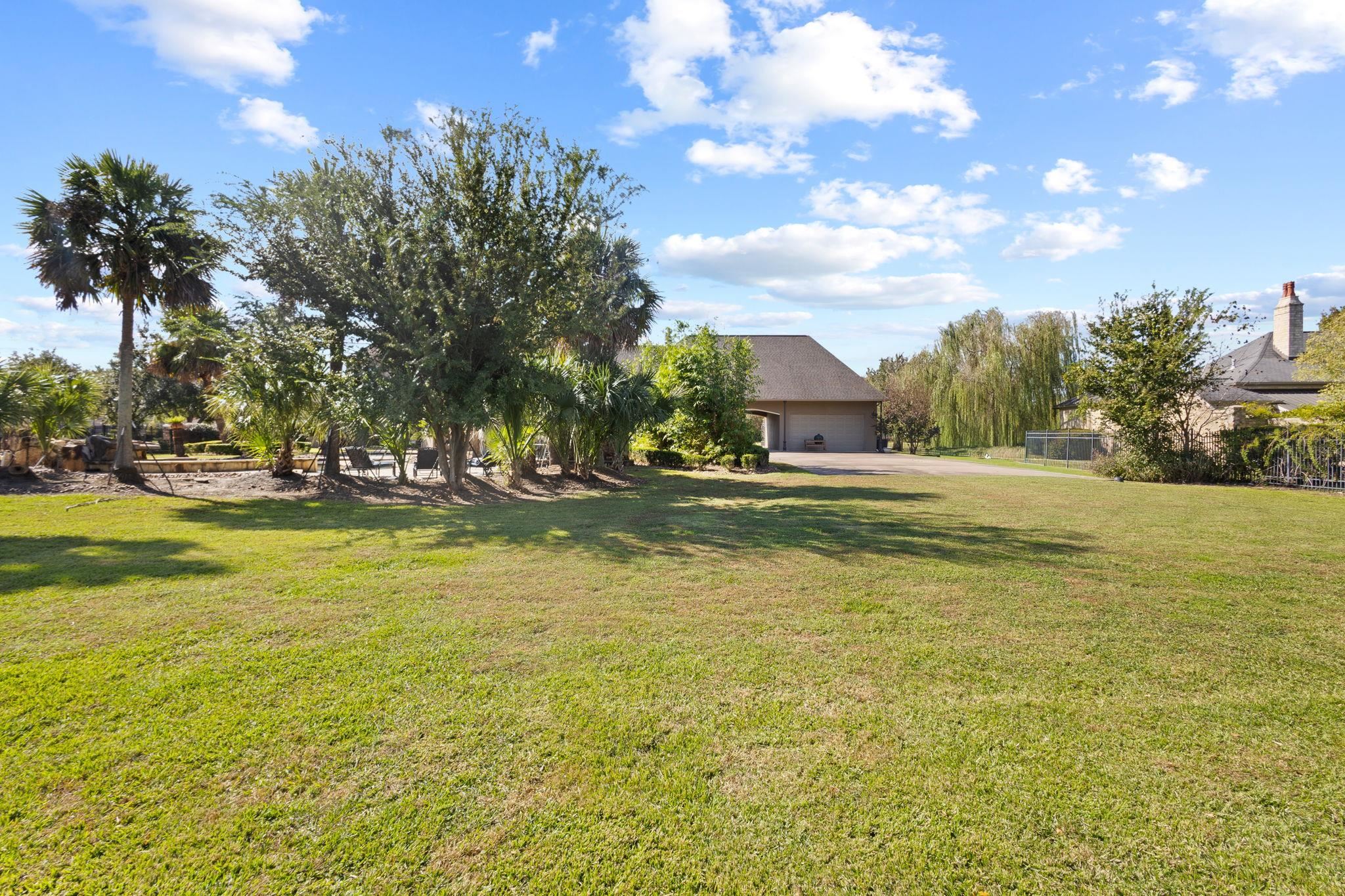 Beaumont, Texas, 77706, United States, 6 Bedrooms Bedrooms, ,7 BathroomsBathrooms,Residential,Active,1988792