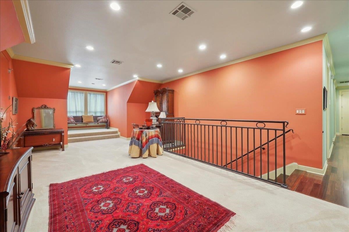 Beaumont, Texas, 77706, United States, 5 Bedrooms Bedrooms, ,6 BathroomsBathrooms,Residential,Active,1798219