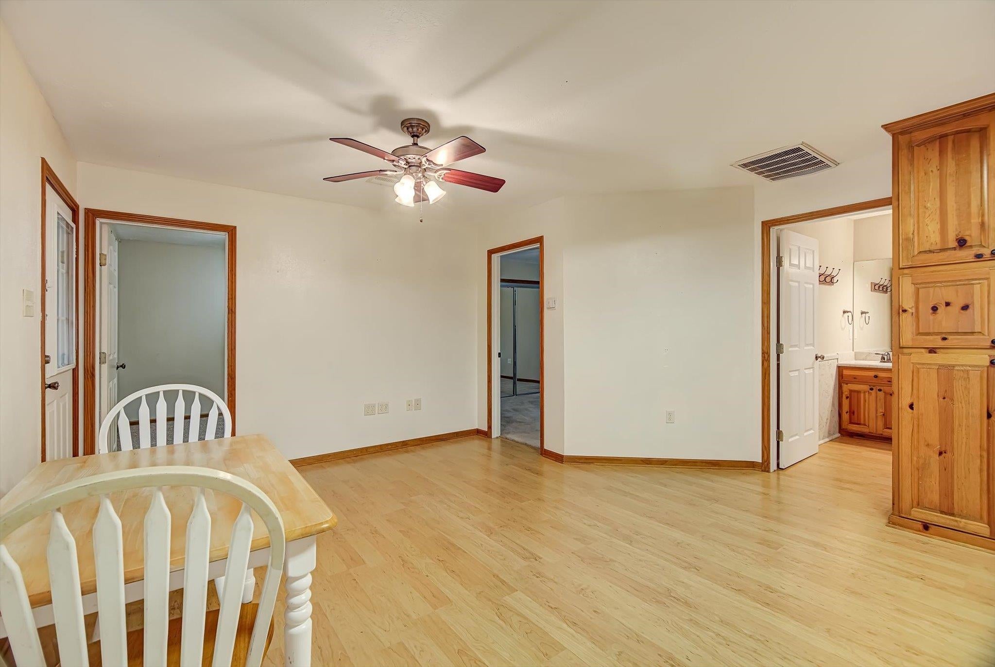 Liberty, Texas, 77575, United States, 7 Bedrooms Bedrooms, ,5 BathroomsBathrooms,Residential,Active,2007217