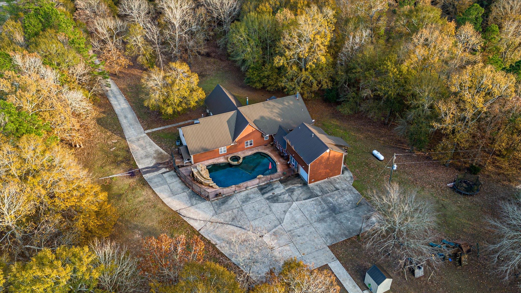 Liberty, Texas, 77575, United States, 7 Bedrooms Bedrooms, ,5 BathroomsBathrooms,Residential,Active,2007217