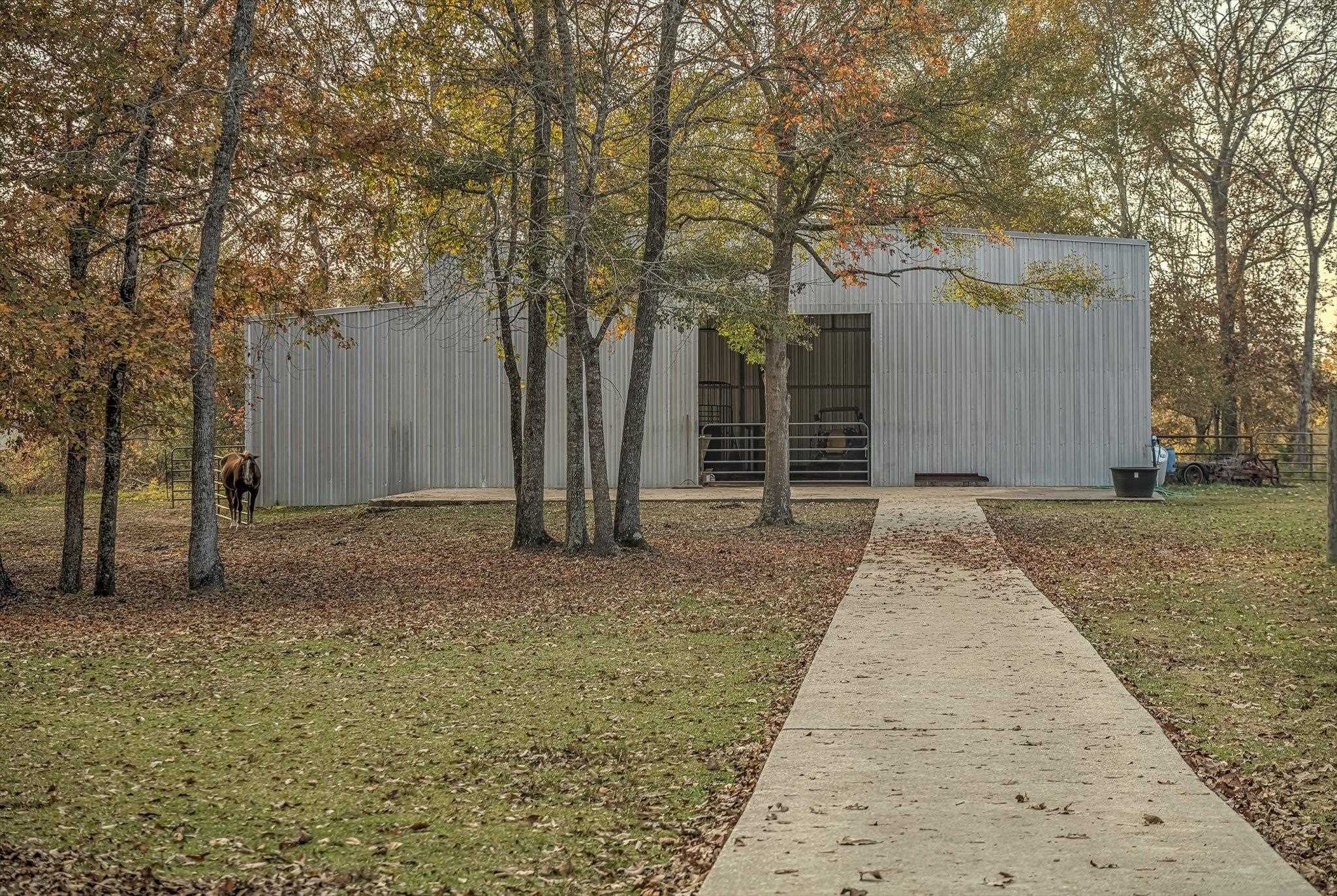 Liberty, Texas, 77575, United States, 7 Bedrooms Bedrooms, ,5 BathroomsBathrooms,Residential,Active,2007217