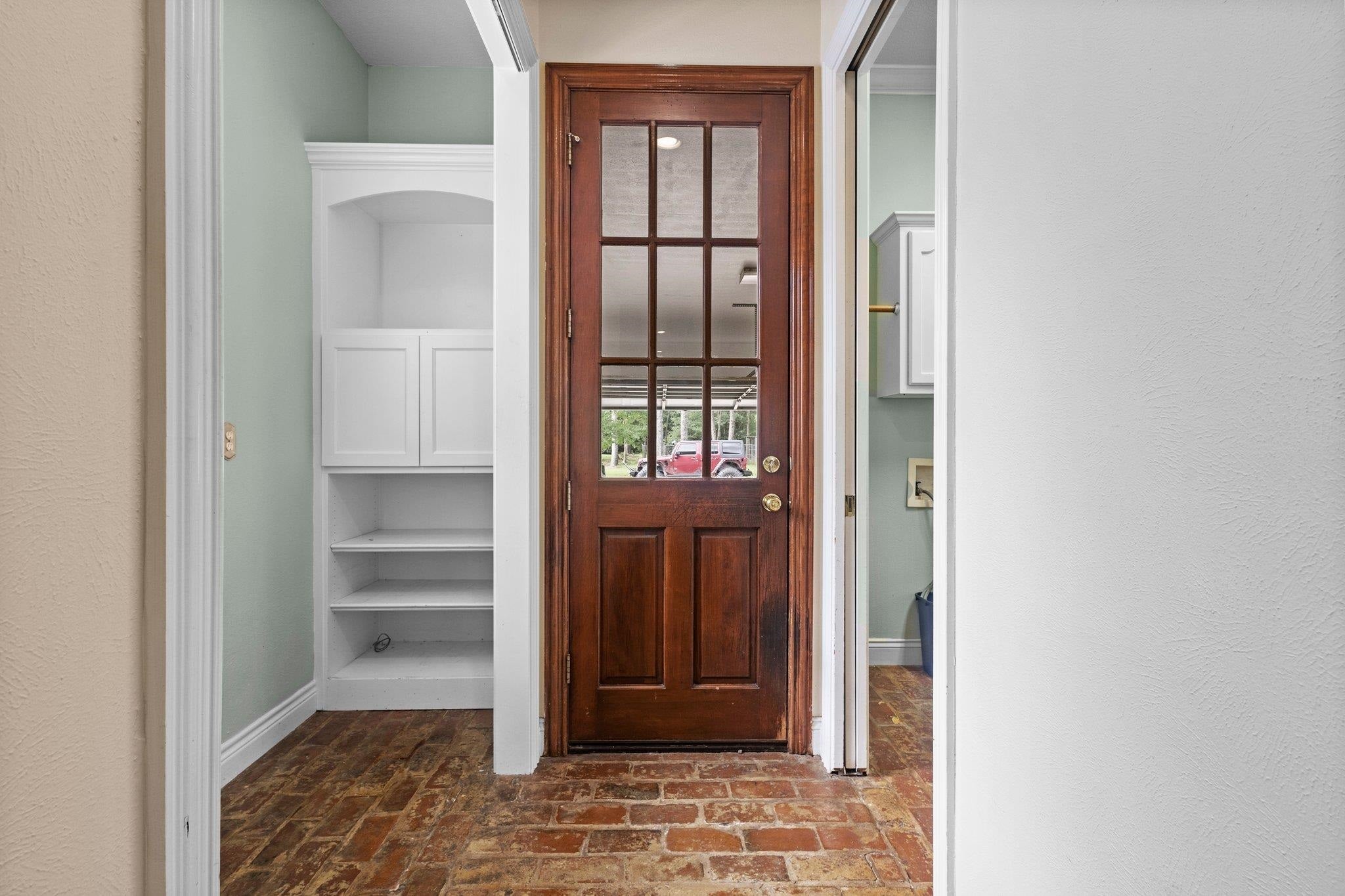 Winnie, Texas, 77665, United States, 3 Bedrooms Bedrooms, ,4 BathroomsBathrooms,Residential,Active,1963426