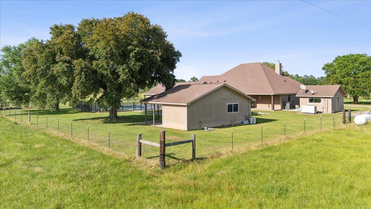 Kirbyville, Texas, 75956, United States, 3 Bedrooms Bedrooms, ,3 BathroomsBathrooms,Residential,Active,2001048