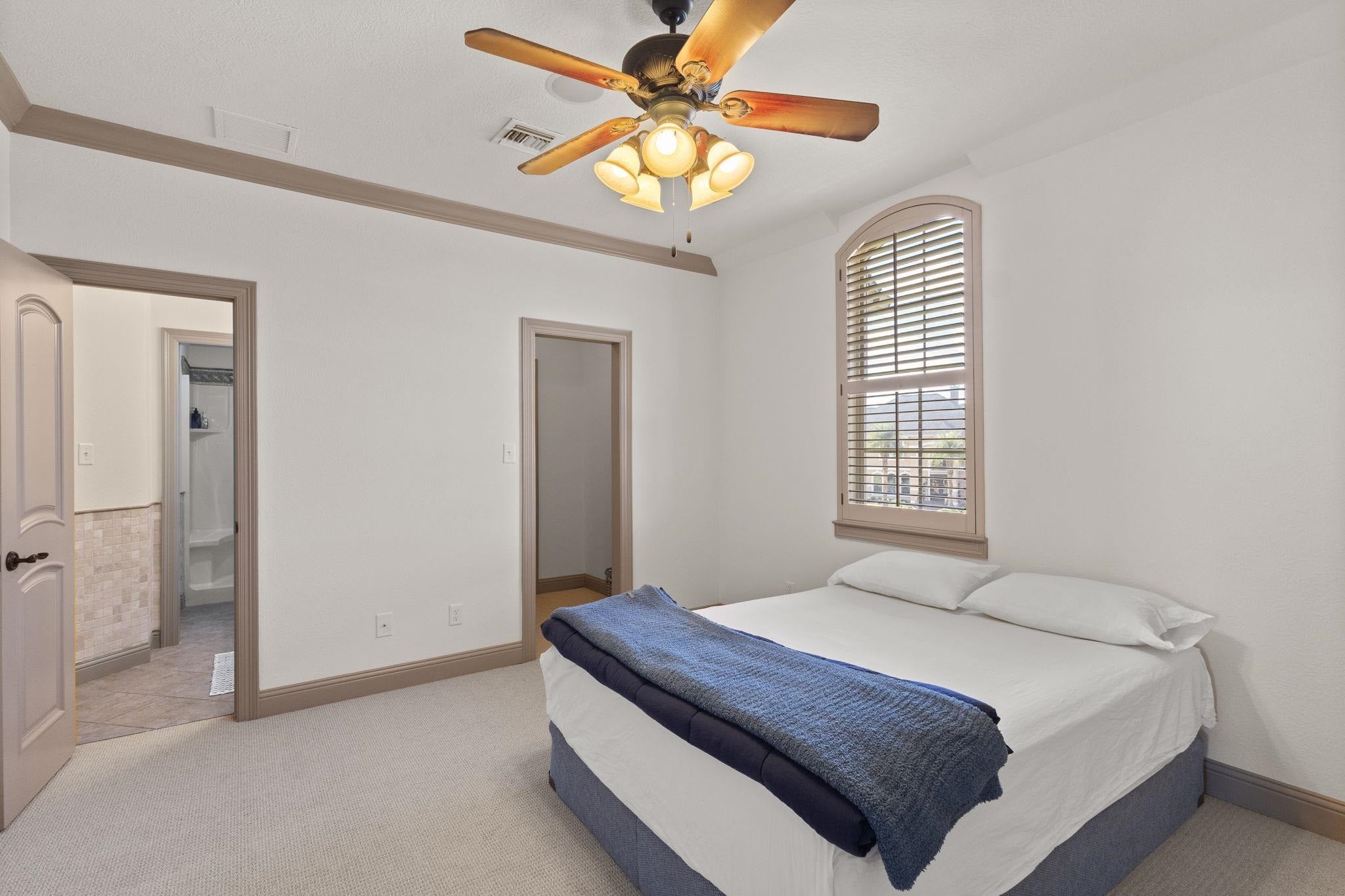 Beaumont, Texas, 77706, United States, 6 Bedrooms Bedrooms, ,7 BathroomsBathrooms,Residential,Active,1988792