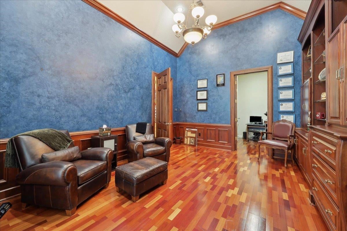 Beaumont, Texas, 77707, United States, 6 Bedrooms Bedrooms, ,10 BathroomsBathrooms,Residential,Active,1853261