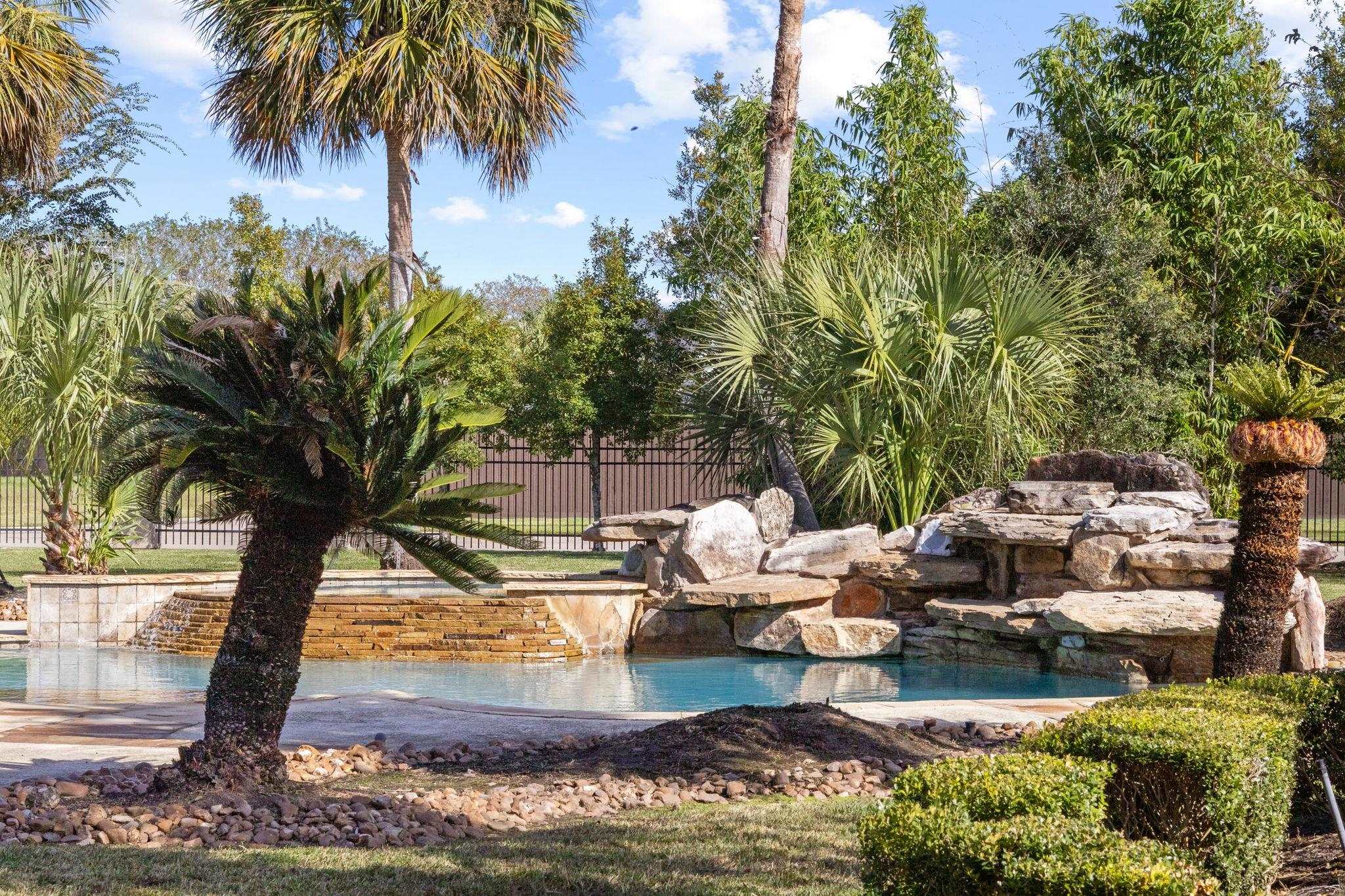 Beaumont, Texas, 77706, United States, 6 Bedrooms Bedrooms, ,7 BathroomsBathrooms,Residential,Active,1988792