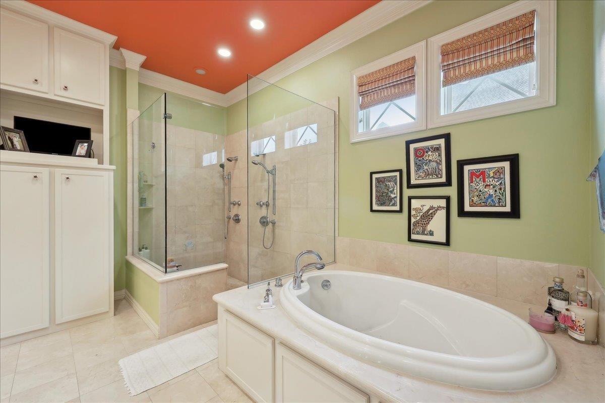 Beaumont, Texas, 77706, United States, 5 Bedrooms Bedrooms, ,6 BathroomsBathrooms,Residential,Active,1798219
