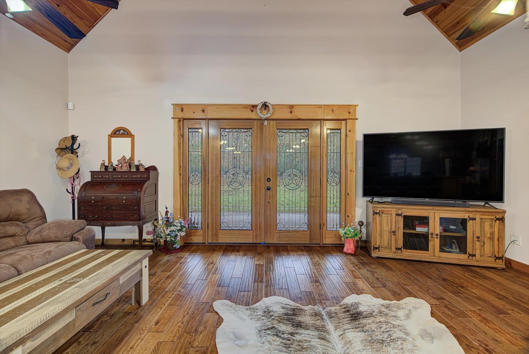 Liberty, Texas, 77575, United States, 7 Bedrooms Bedrooms, ,5 BathroomsBathrooms,Residential,Active,2007217