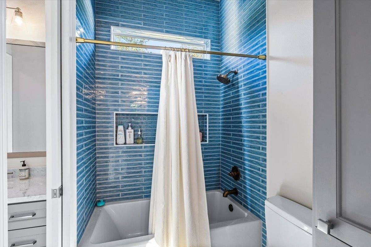 Kountze, Texas, 77625, United States, 4 Bedrooms Bedrooms, ,4 BathroomsBathrooms,Residential,Active,1988730