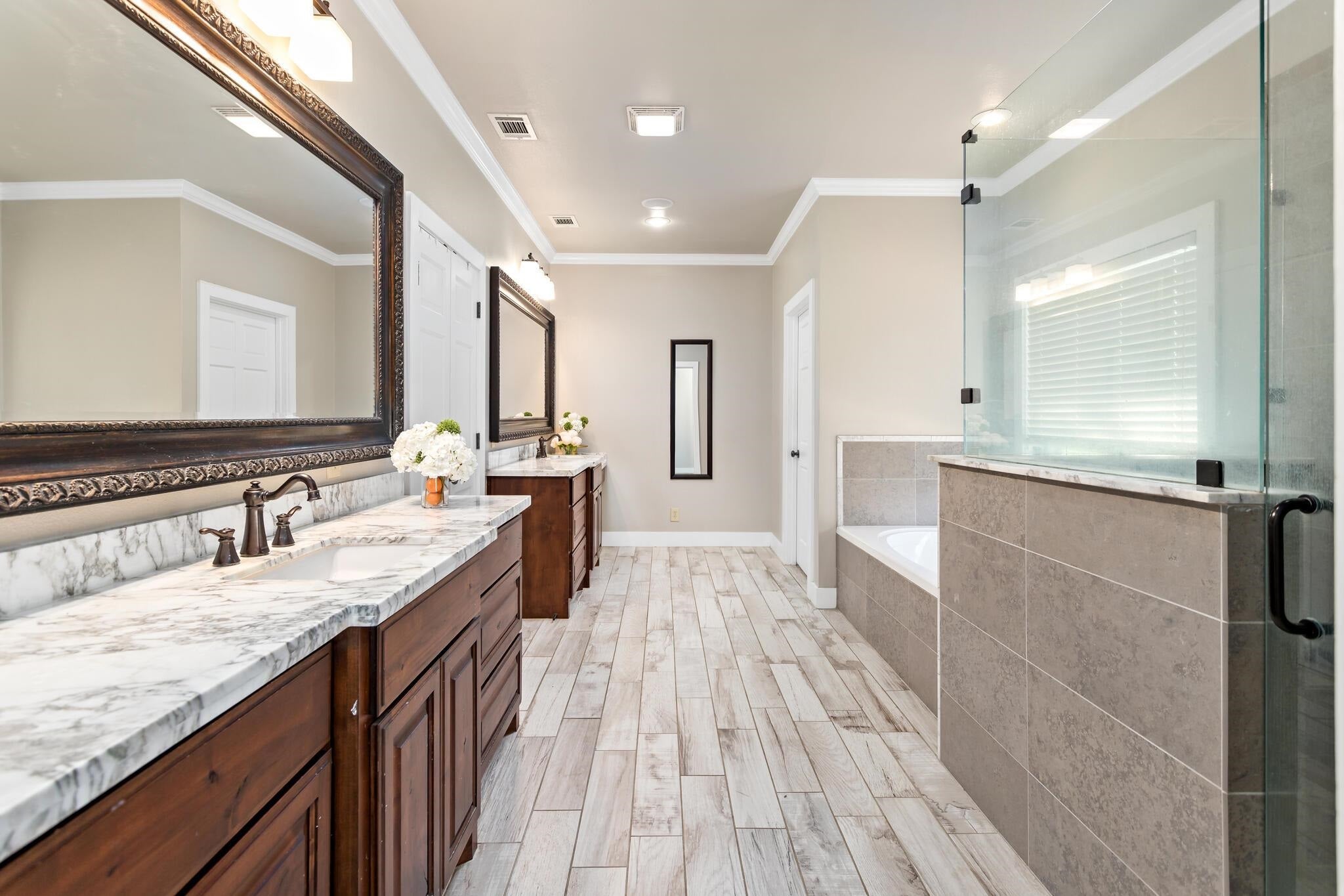 Sour Lake, Texas, 77659, United States, 5 Bedrooms Bedrooms, ,5 BathroomsBathrooms,Residential,Active,1962173