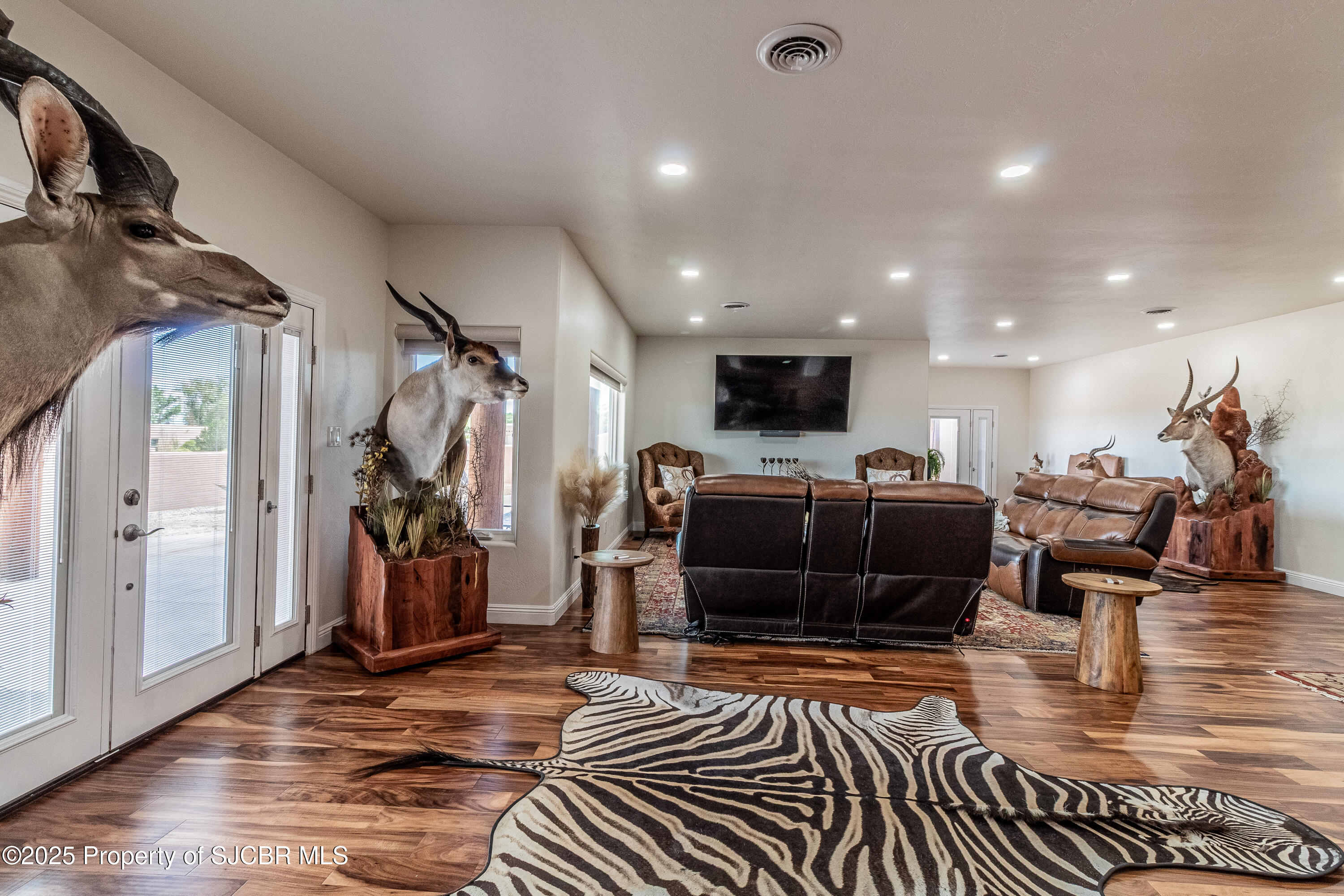 Aztec, New Mexico, 87410, United States, 3 Bedrooms Bedrooms, ,4 BathroomsBathrooms,Residential,Active,1953412