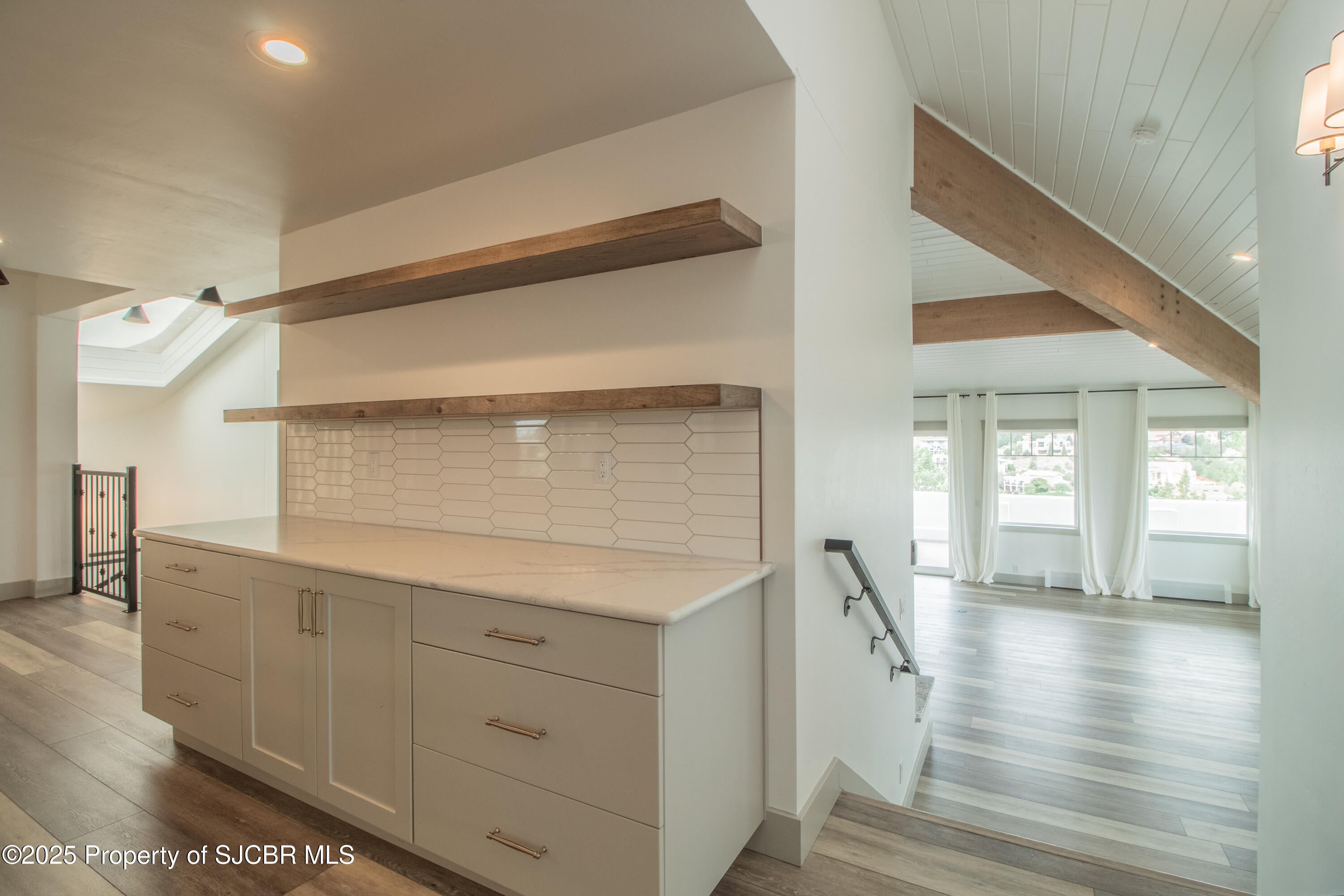 Farmington, New Mexico, 87401, United States, 5 Bedrooms Bedrooms, ,5 BathroomsBathrooms,Residential,Active,1942355