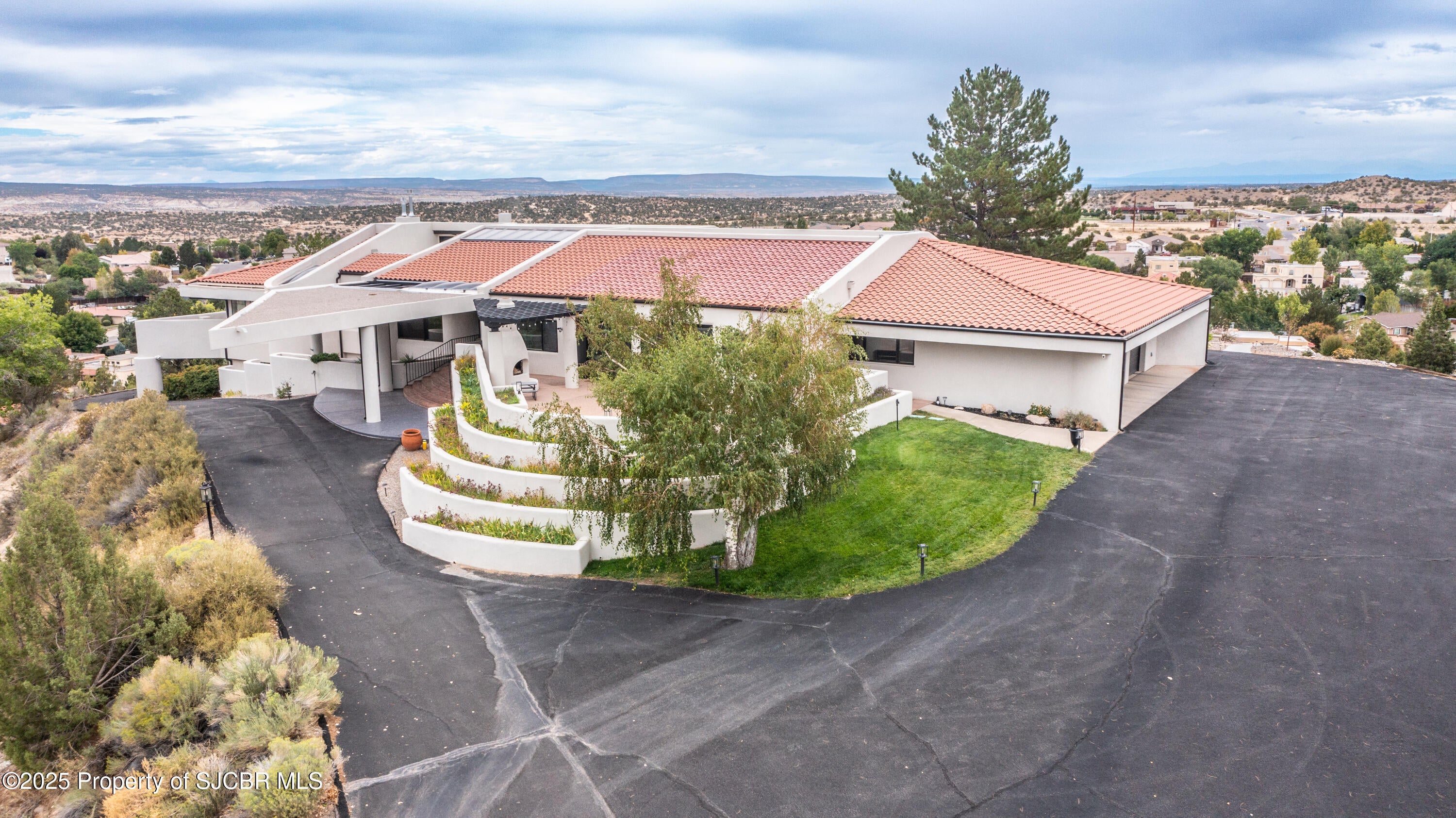 Farmington, New Mexico, 87401, United States, 5 Bedrooms Bedrooms, ,5 BathroomsBathrooms,Residential,Active,1942355