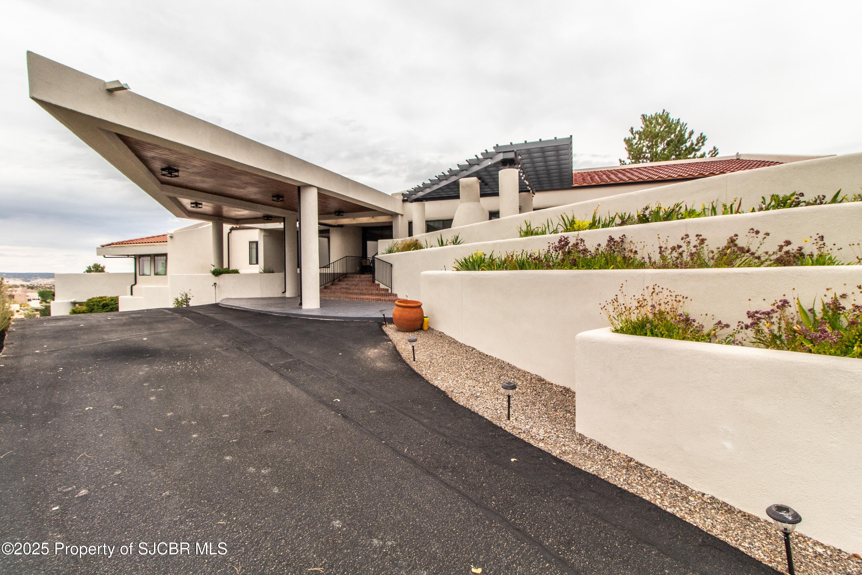 Farmington, New Mexico, 87401, United States, 5 Bedrooms Bedrooms, ,5 BathroomsBathrooms,Residential,Active,1942355