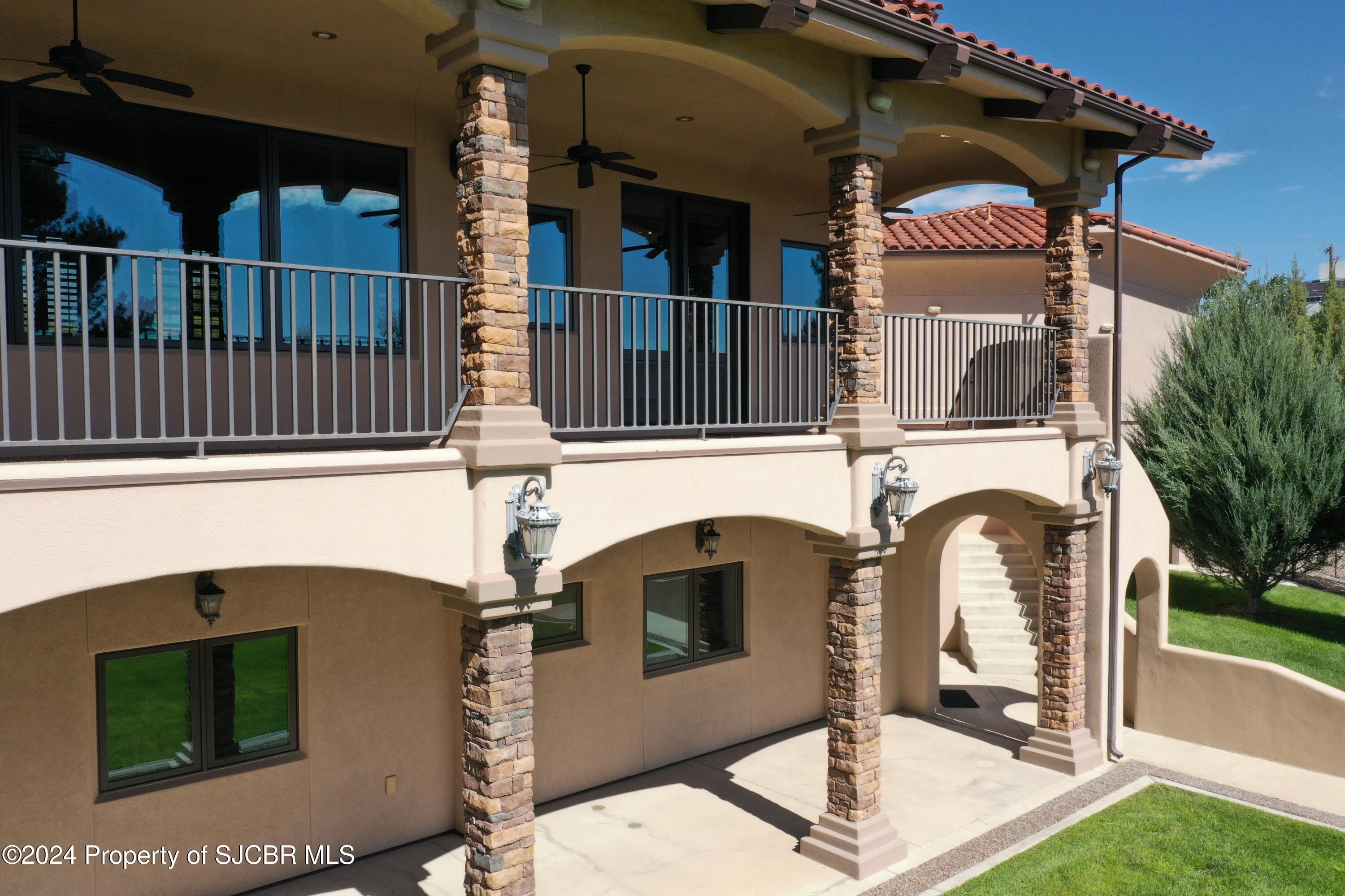 Farmington, New Mexico, 87401, United States, 4 Bedrooms Bedrooms, ,5 BathroomsBathrooms,Residential,Active,1959553