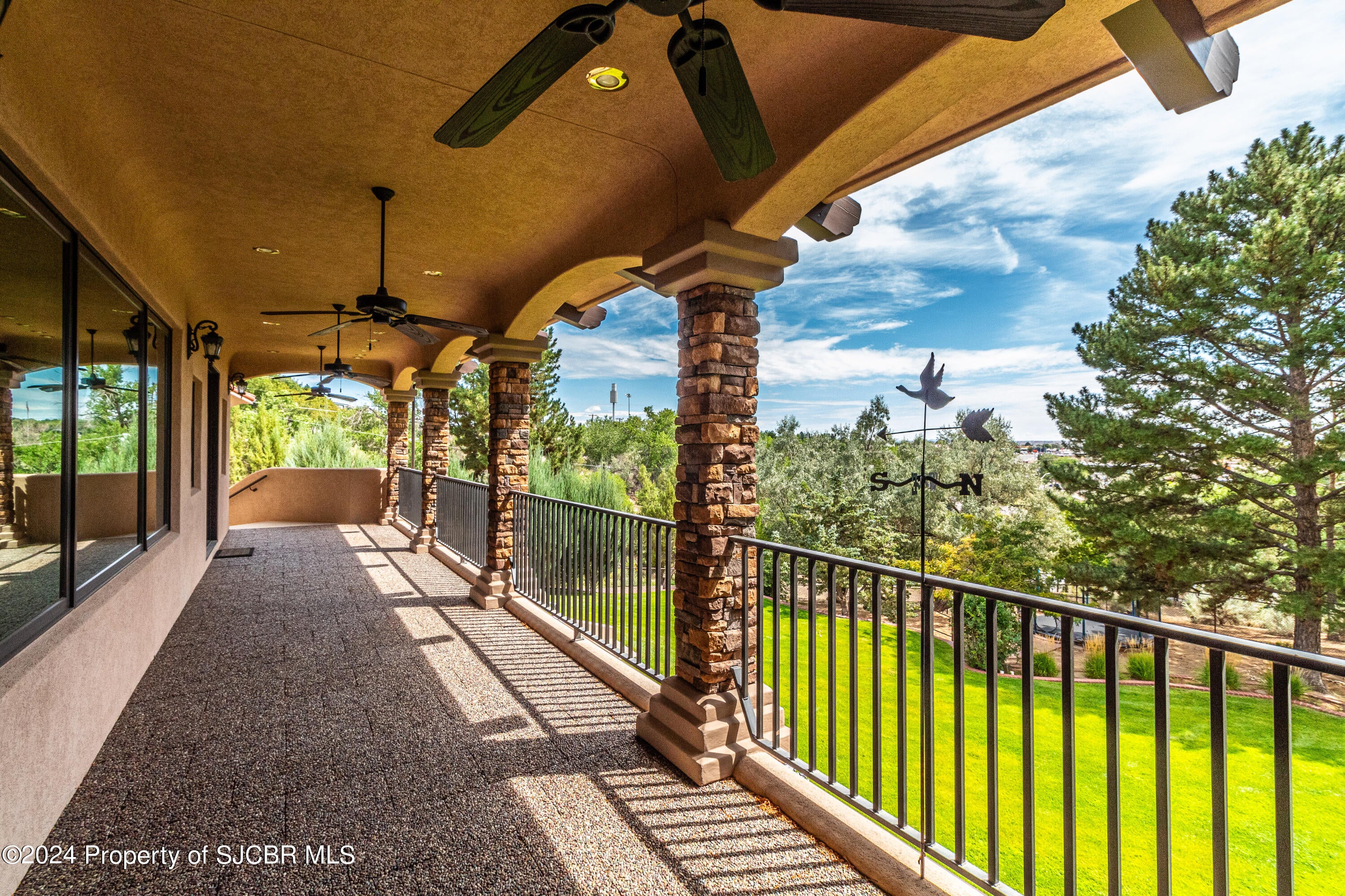 Farmington, New Mexico, 87401, United States, 4 Bedrooms Bedrooms, ,5 BathroomsBathrooms,Residential,Active,1959553