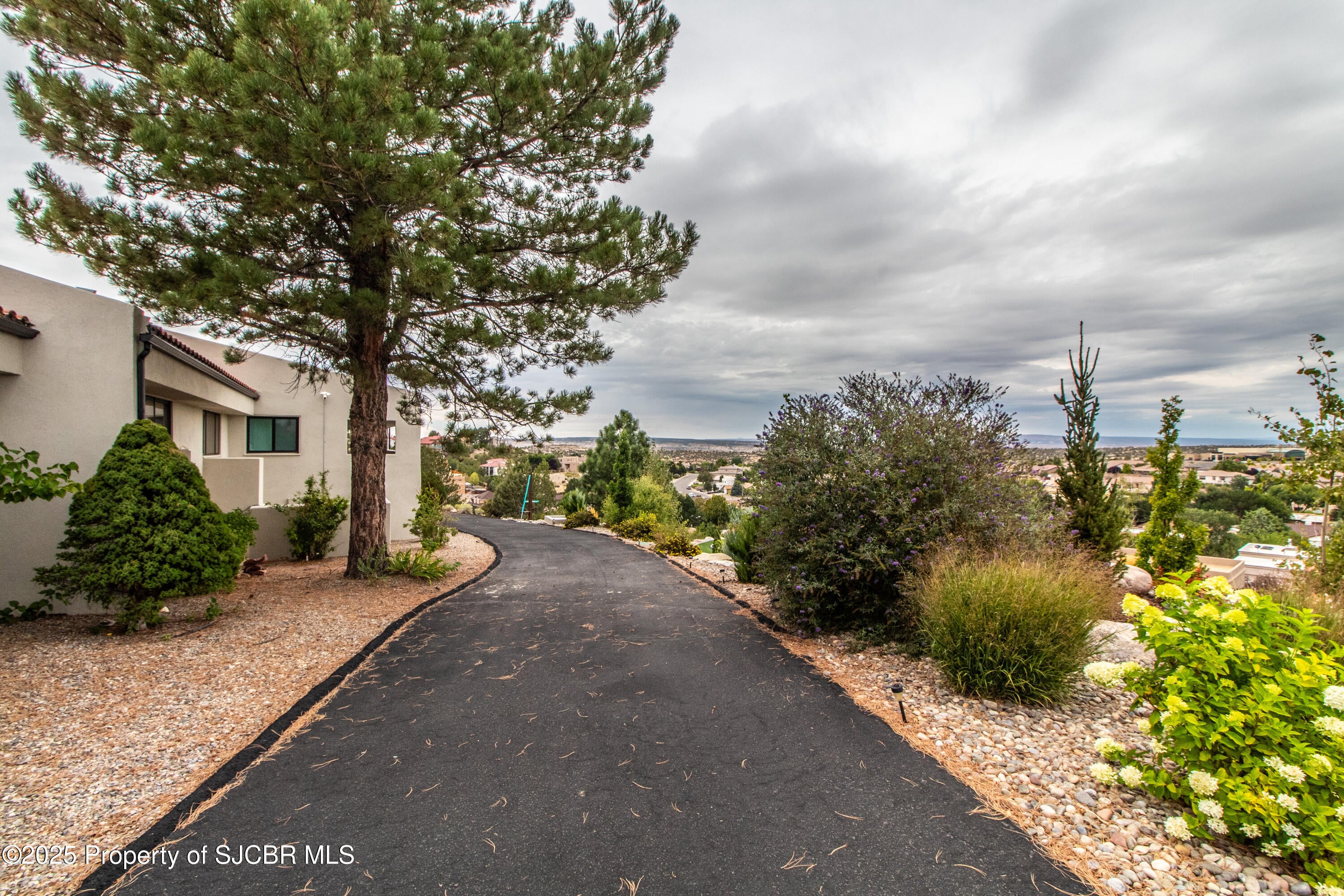 Farmington, New Mexico, 87401, United States, 5 Bedrooms Bedrooms, ,5 BathroomsBathrooms,Residential,Active,1942355