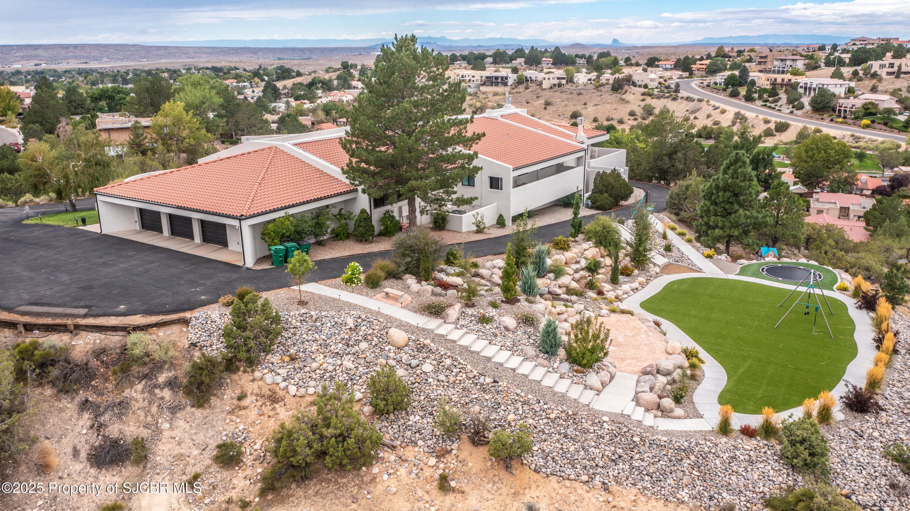 Farmington, New Mexico, 87401, United States, 5 Bedrooms Bedrooms, ,5 BathroomsBathrooms,Residential,Active,1942355