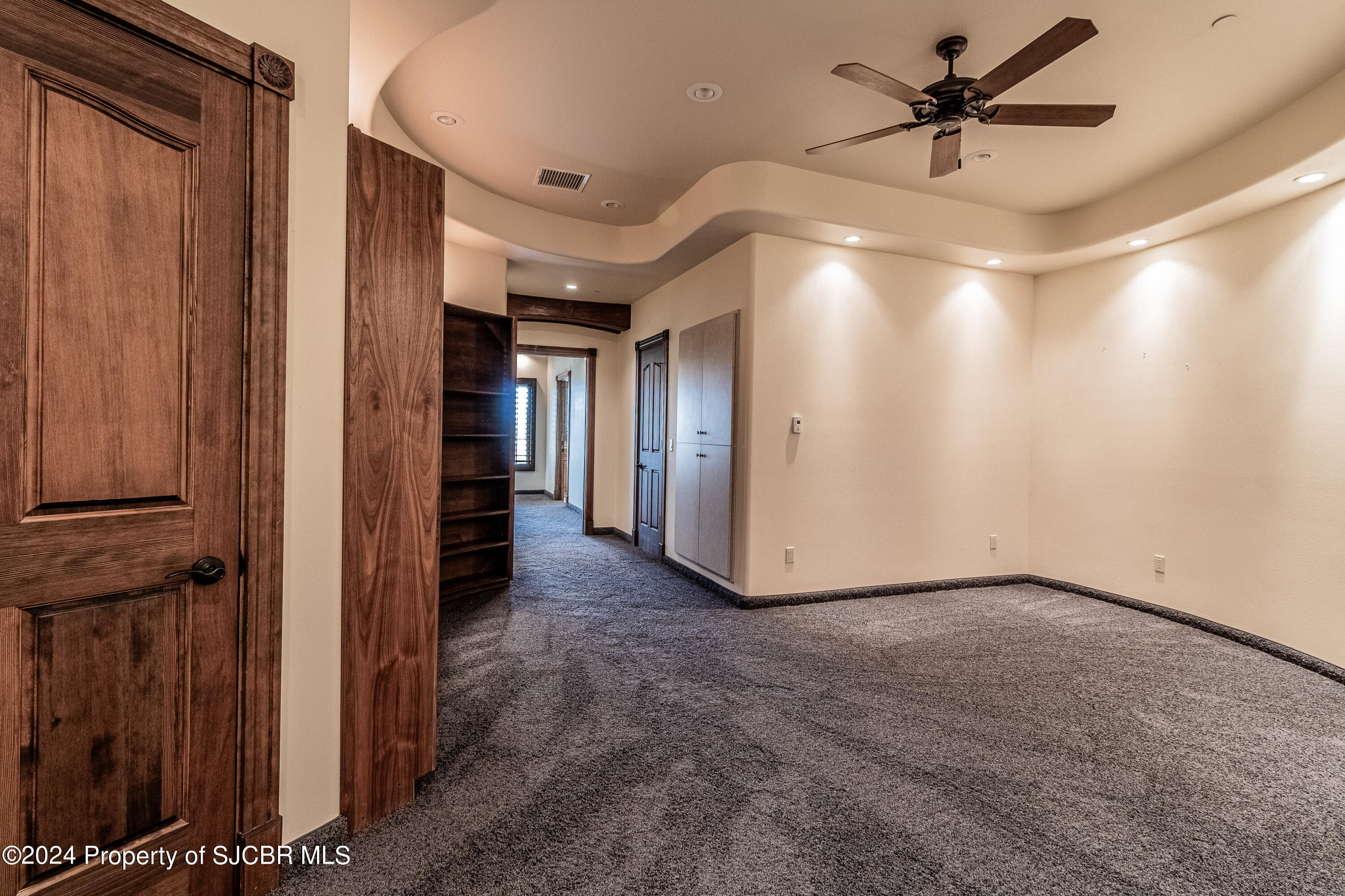 Farmington, New Mexico, 87401, United States, 4 Bedrooms Bedrooms, ,5 BathroomsBathrooms,Residential,Active,1959553