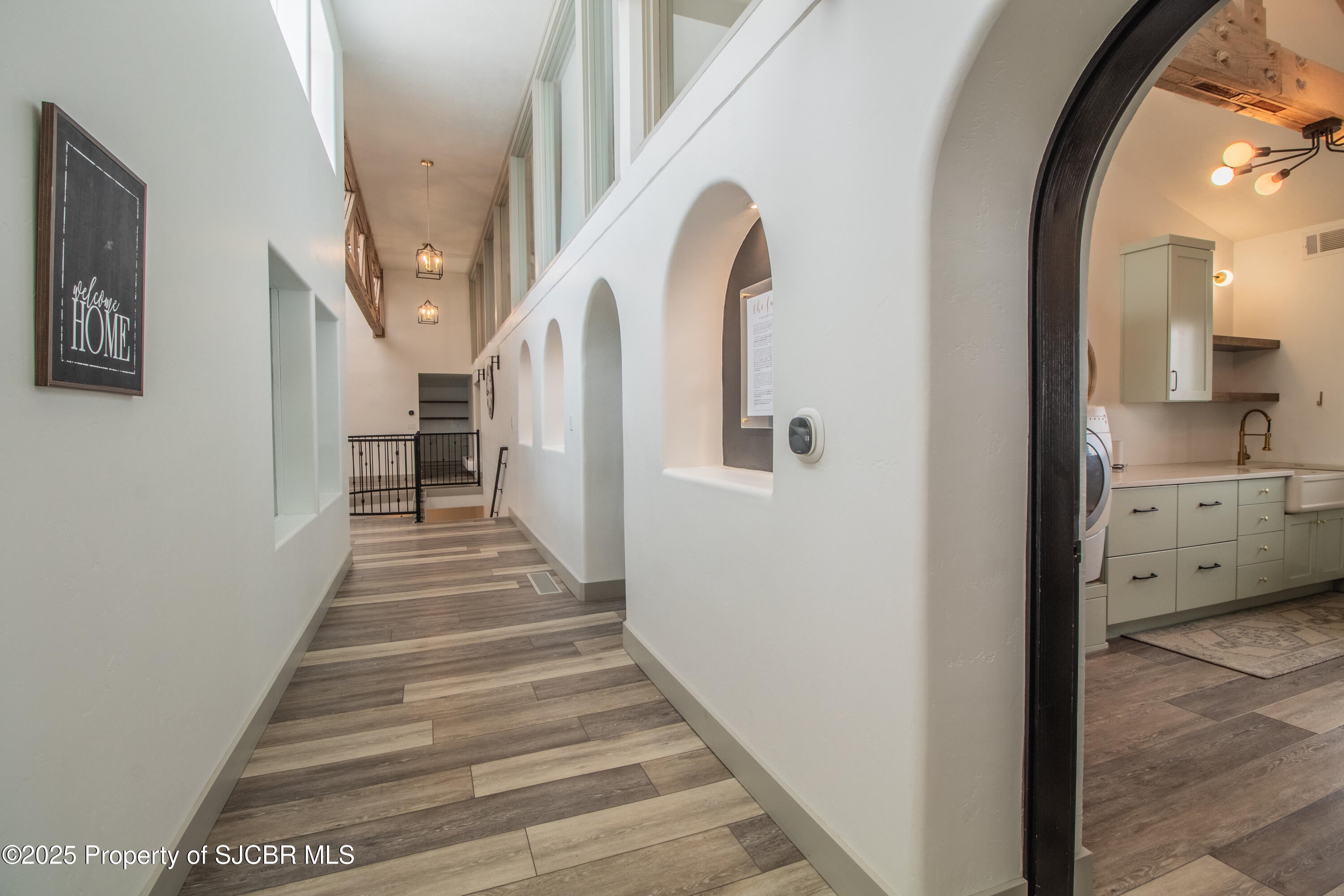 Farmington, New Mexico, 87401, United States, 5 Bedrooms Bedrooms, ,5 BathroomsBathrooms,Residential,Active,1942355