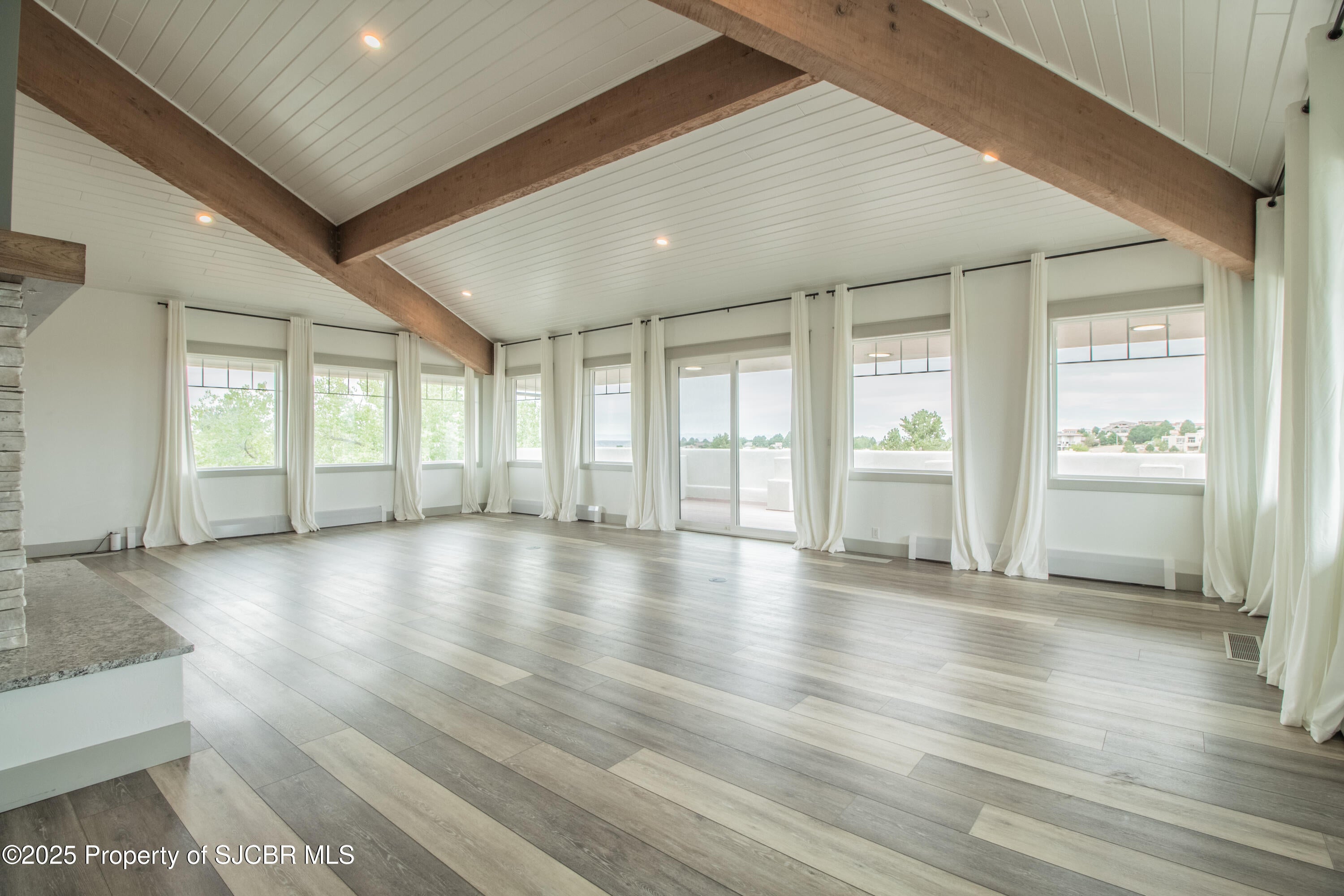 Farmington, New Mexico, 87401, United States, 5 Bedrooms Bedrooms, ,5 BathroomsBathrooms,Residential,Active,1942355