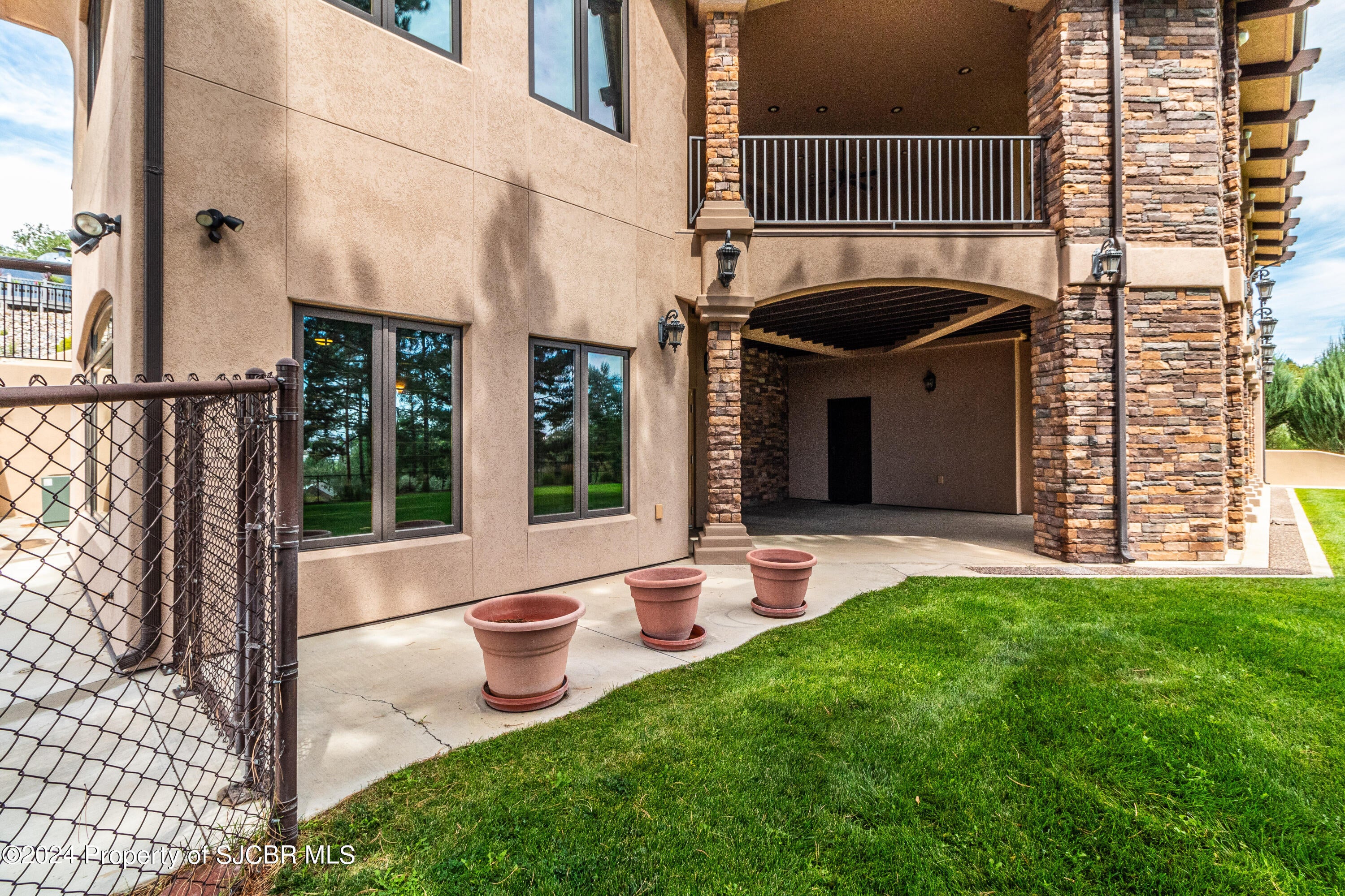 Farmington, New Mexico, 87401, United States, 4 Bedrooms Bedrooms, ,5 BathroomsBathrooms,Residential,Active,1959553