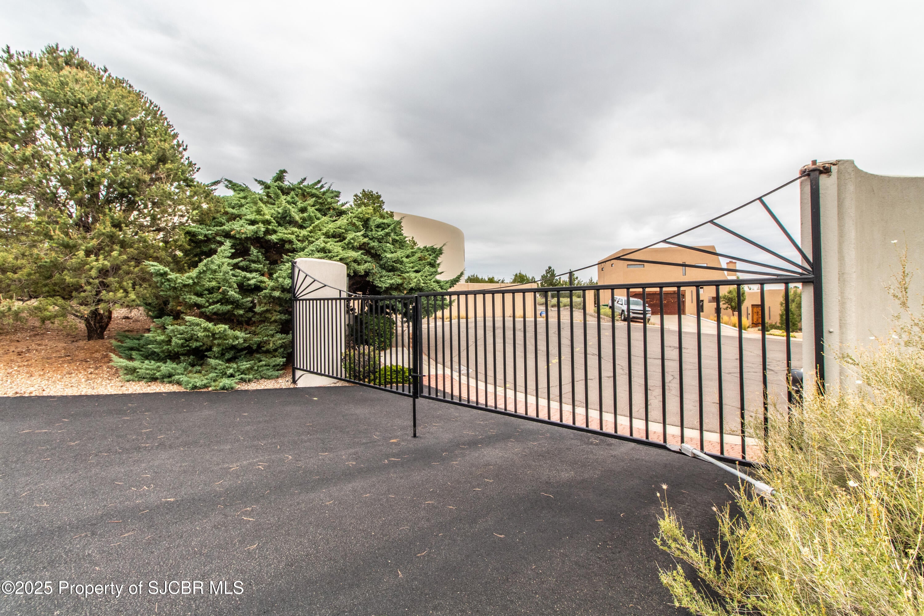 Farmington, New Mexico, 87401, United States, 5 Bedrooms Bedrooms, ,5 BathroomsBathrooms,Residential,Active,1942355