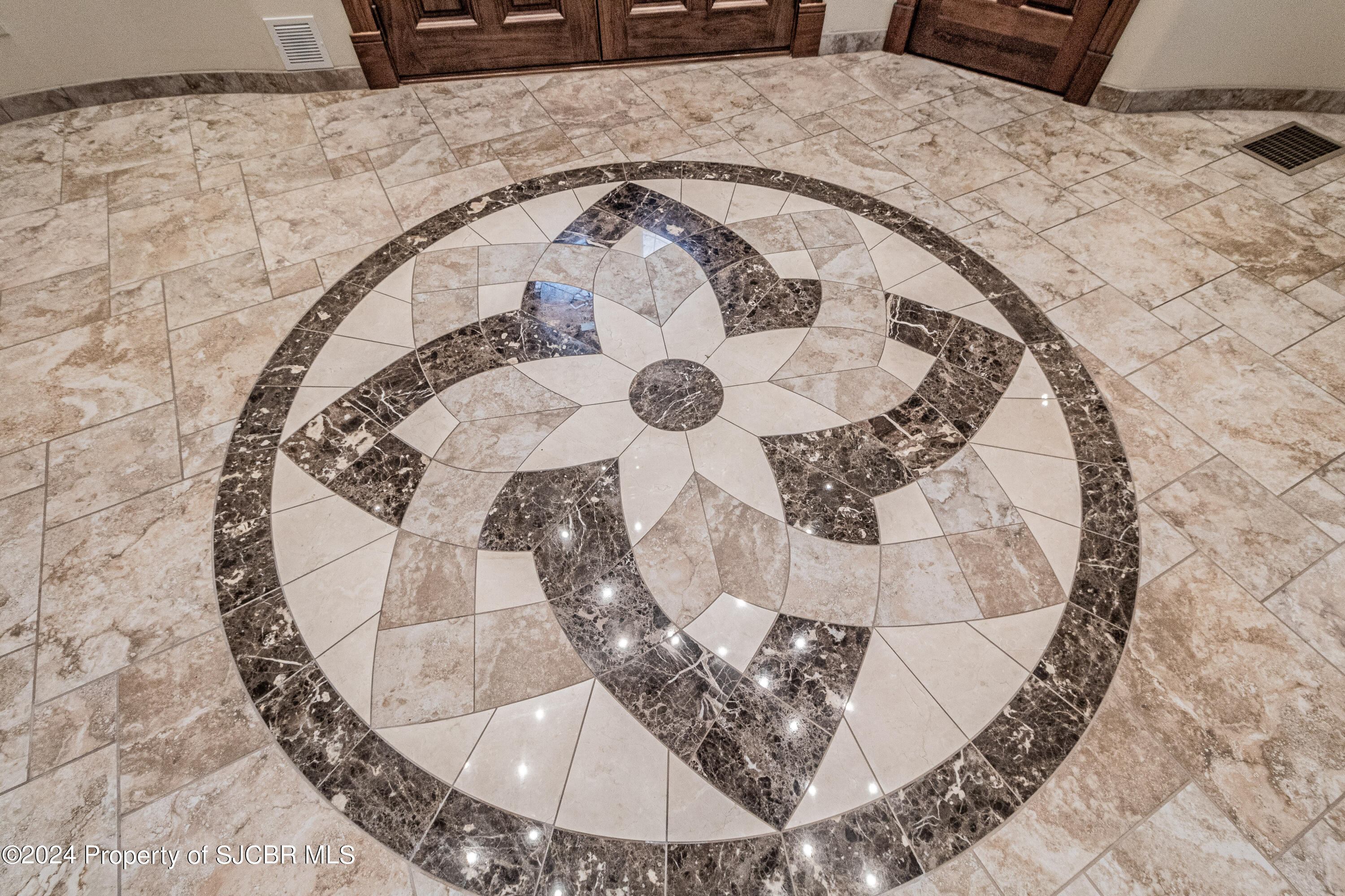 Farmington, New Mexico, 87401, United States, 4 Bedrooms Bedrooms, ,5 BathroomsBathrooms,Residential,Active,1959553