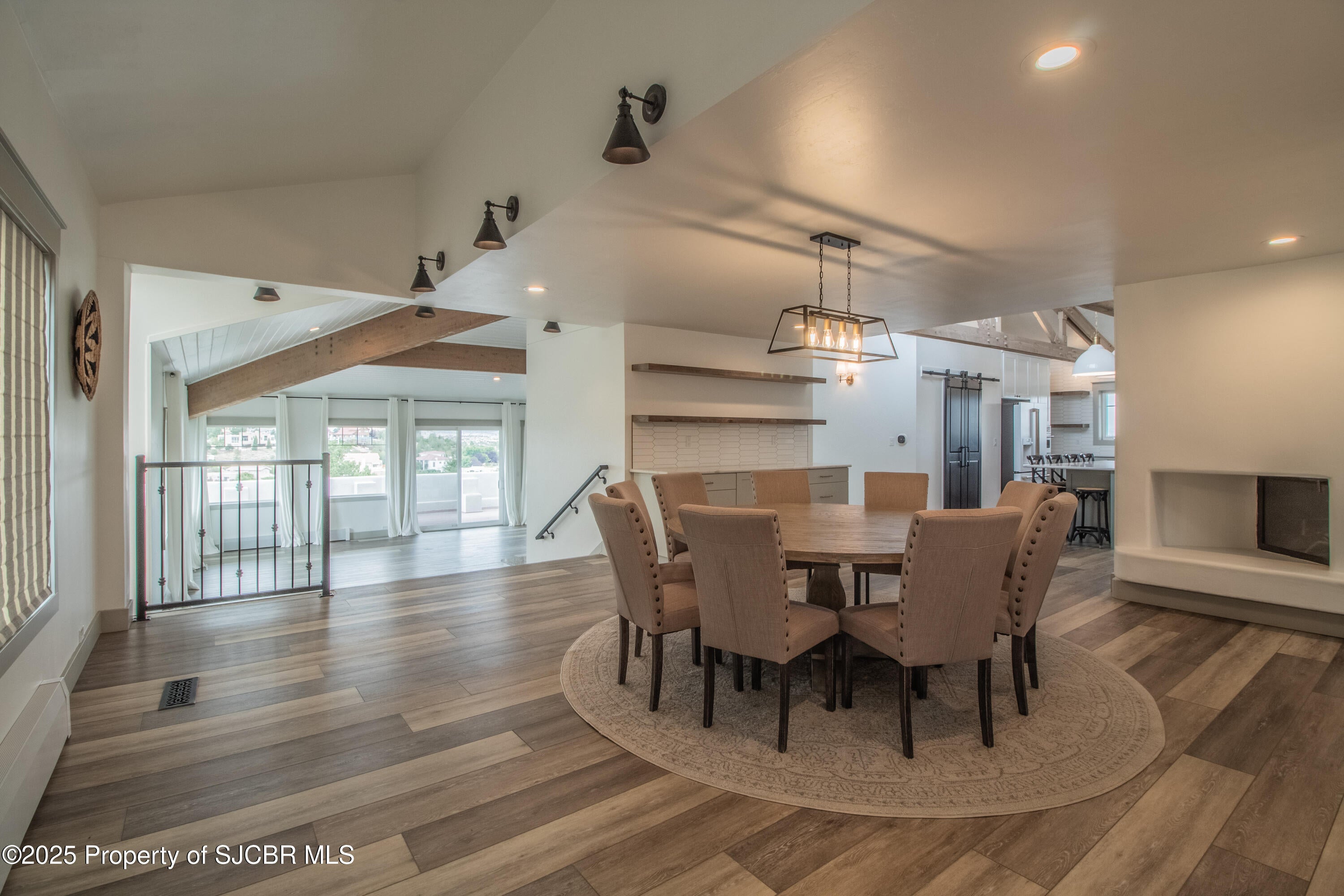 Farmington, New Mexico, 87401, United States, 5 Bedrooms Bedrooms, ,5 BathroomsBathrooms,Residential,Active,1942355