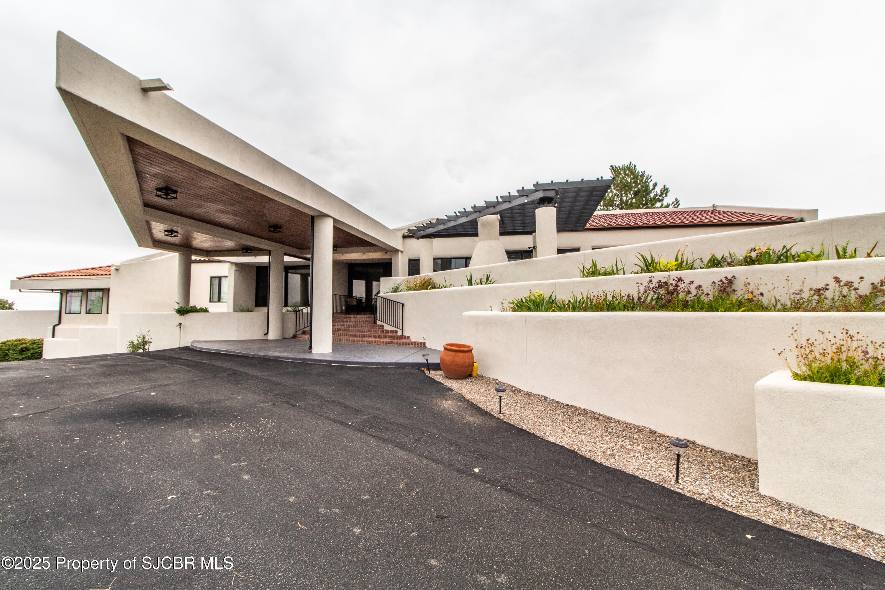 Farmington, New Mexico, 87401, United States, 5 Bedrooms Bedrooms, ,5 BathroomsBathrooms,Residential,Active,1942355