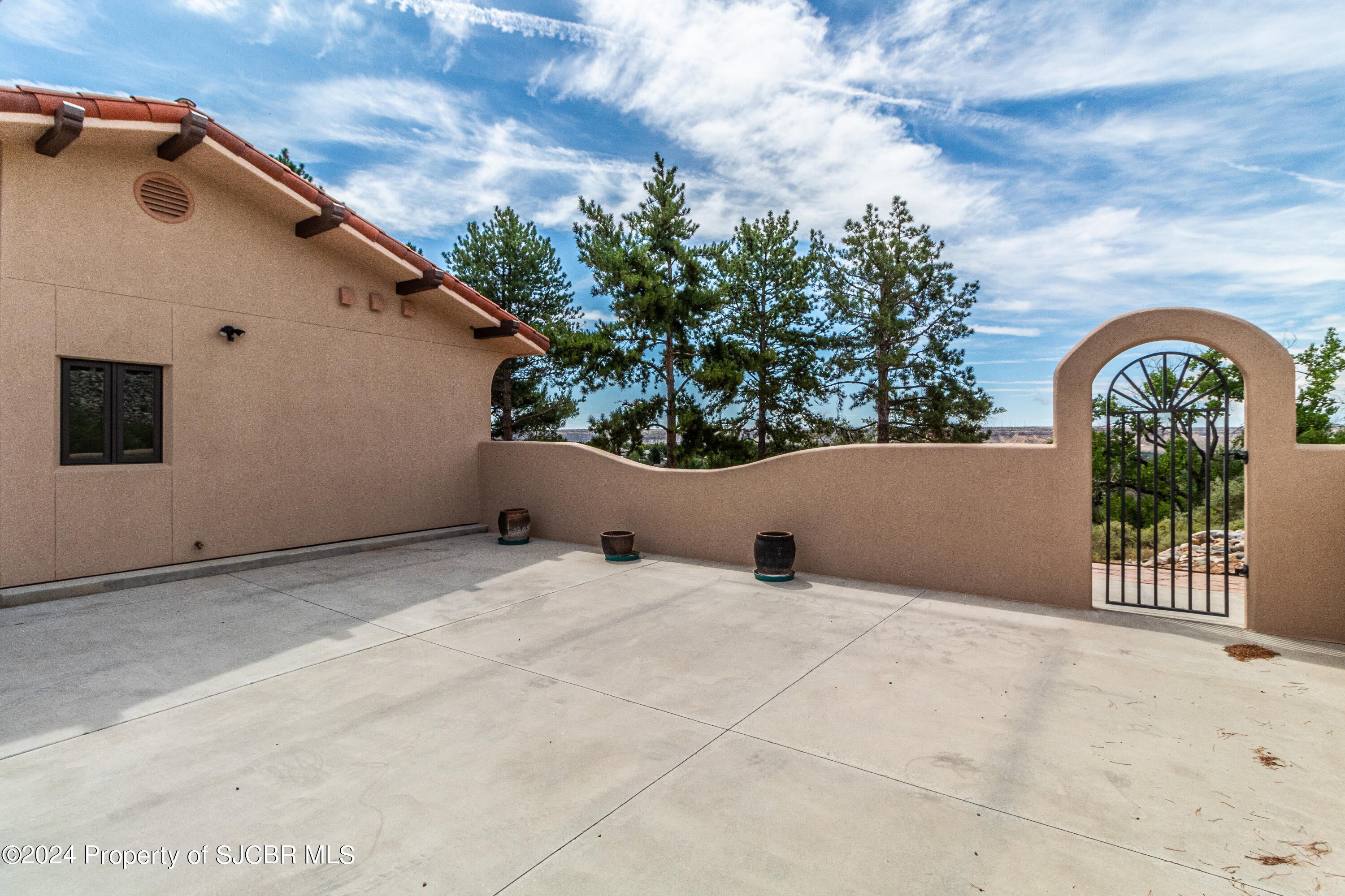 Farmington, New Mexico, 87401, United States, 4 Bedrooms Bedrooms, ,5 BathroomsBathrooms,Residential,Active,1959553